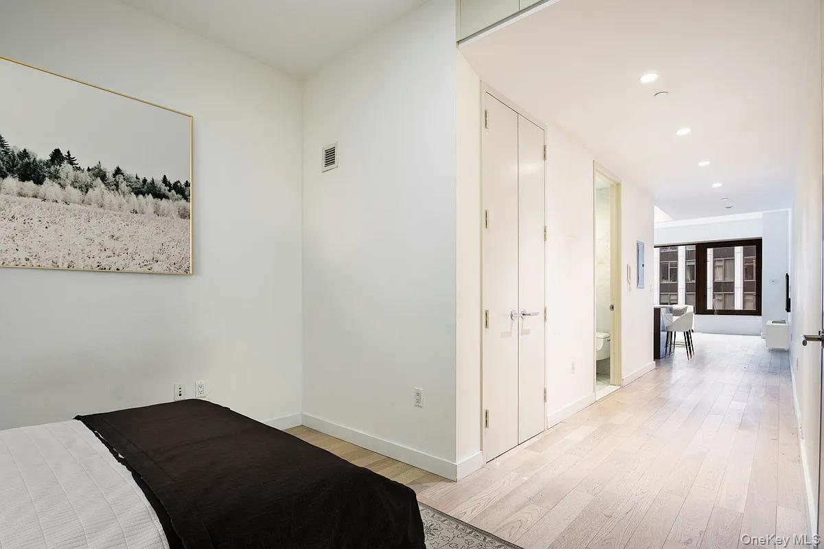 75 Wall Street 24d Property Photo 8