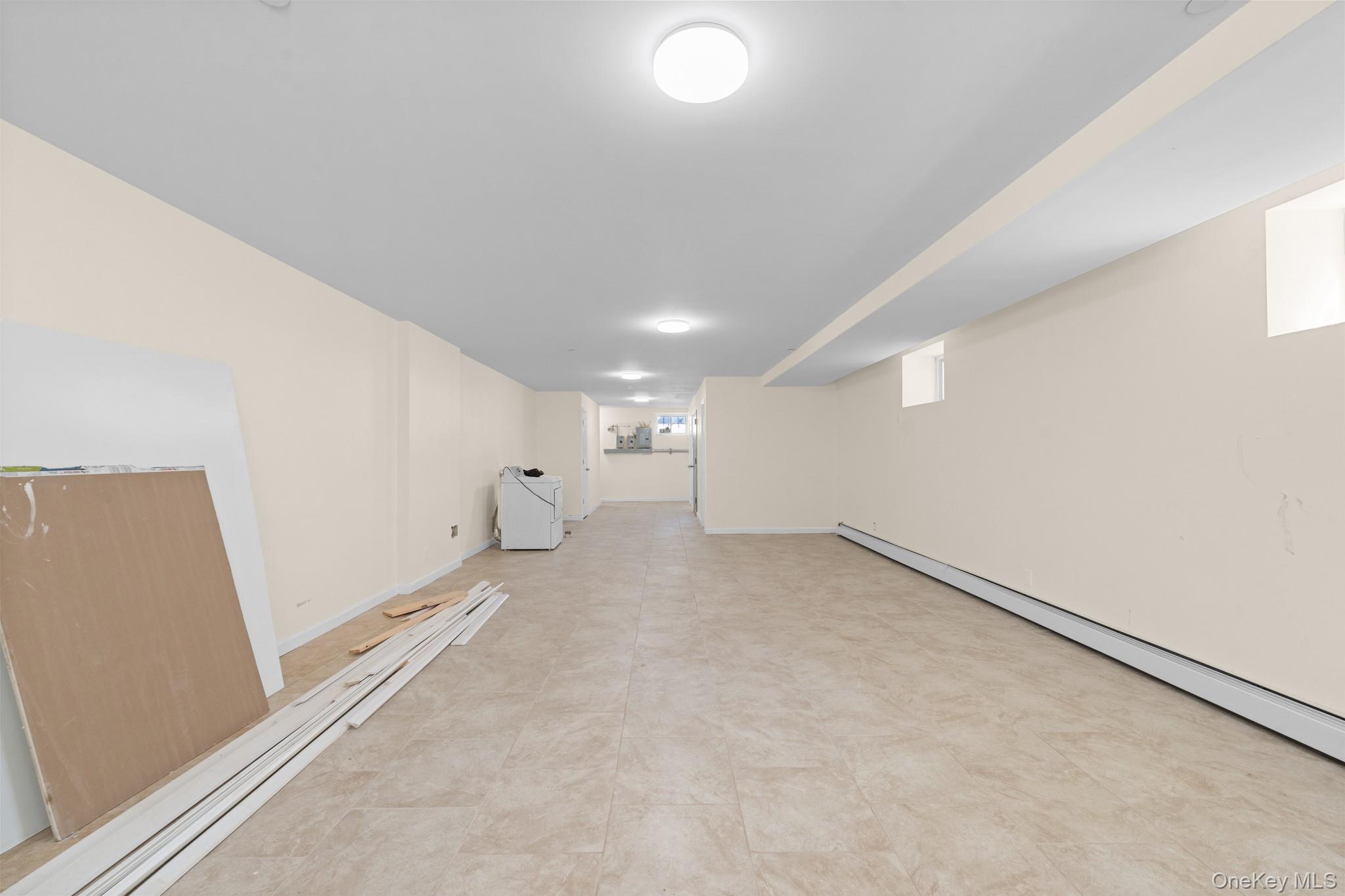 115-72a Newburg St Property Photo 13