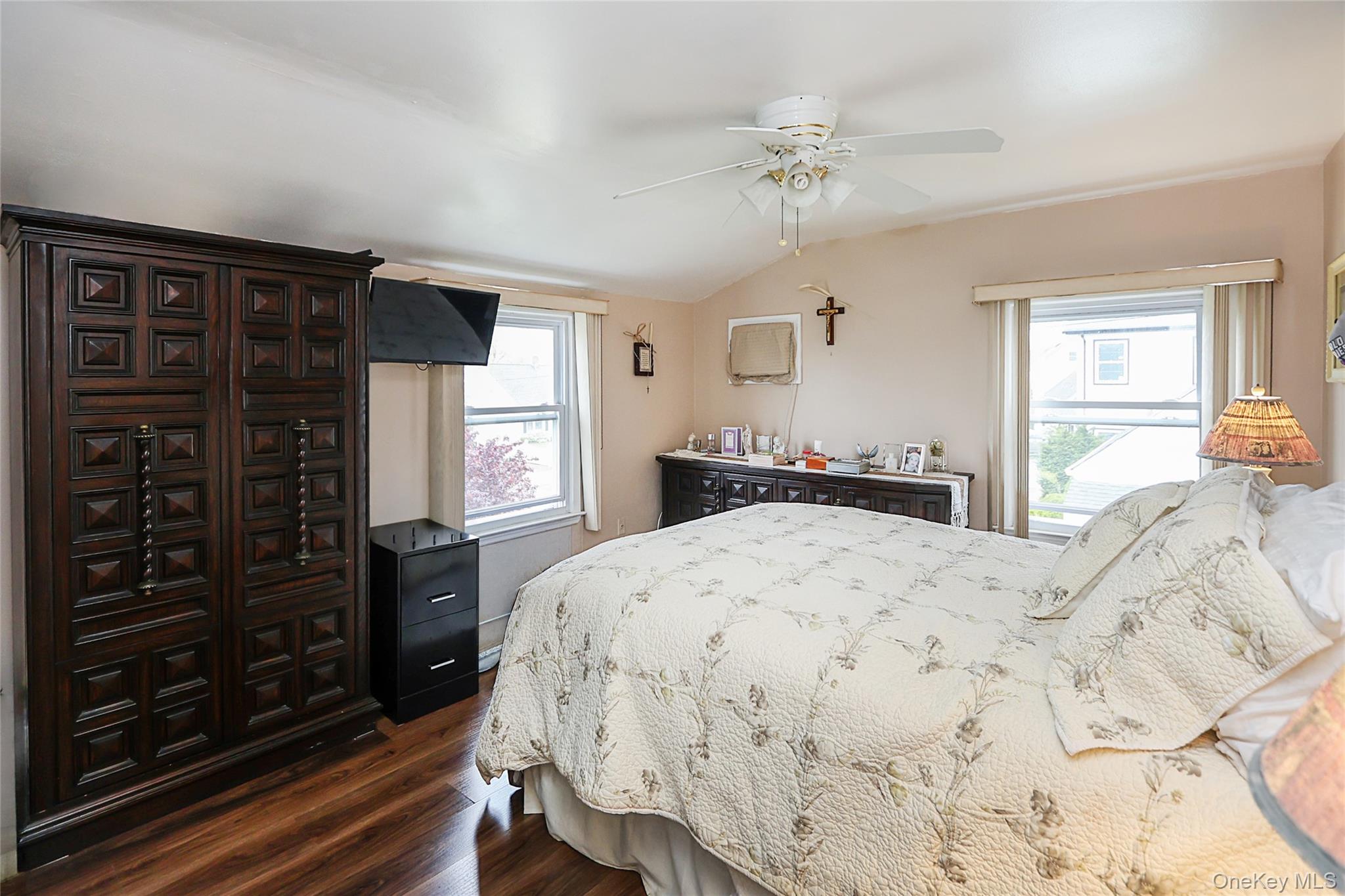 56 Haven Lane Property Photo 8
