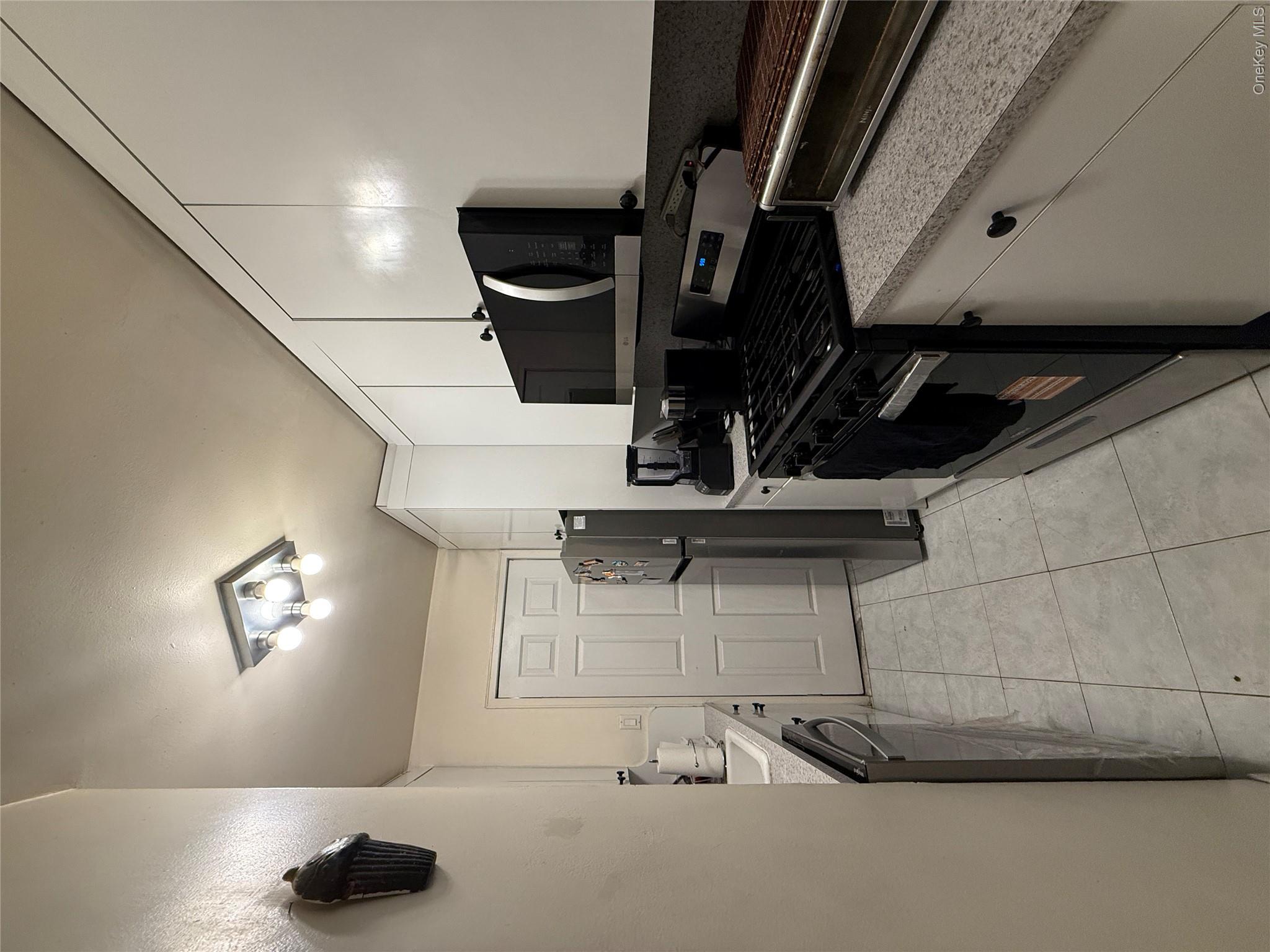 61-20 Grand Central Parkway B 708 Property Photo 35