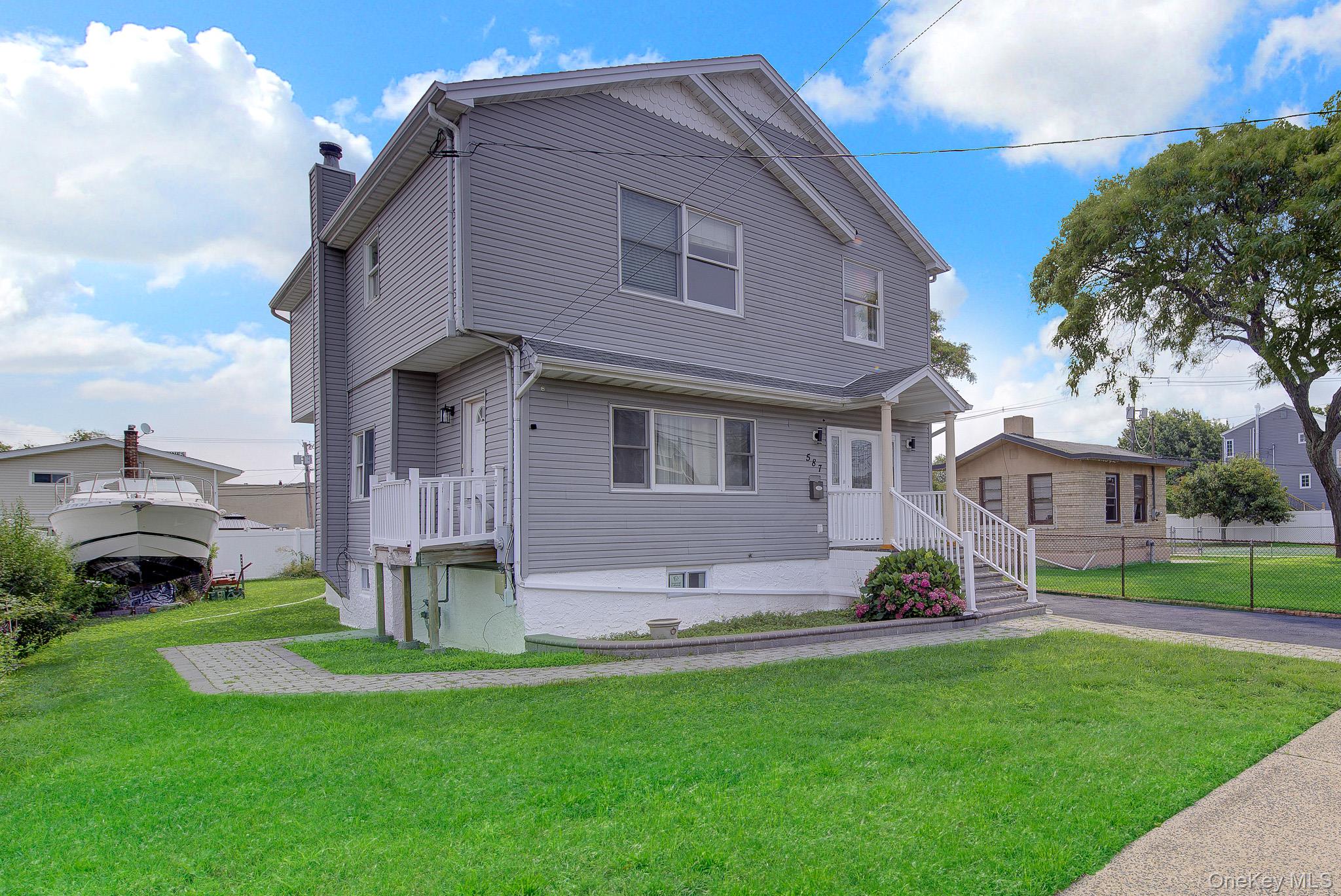 587 Miller Avenue Property Photo 2
