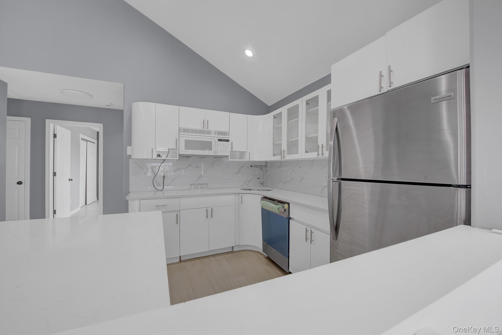 587 Miller Avenue Property Photo 19