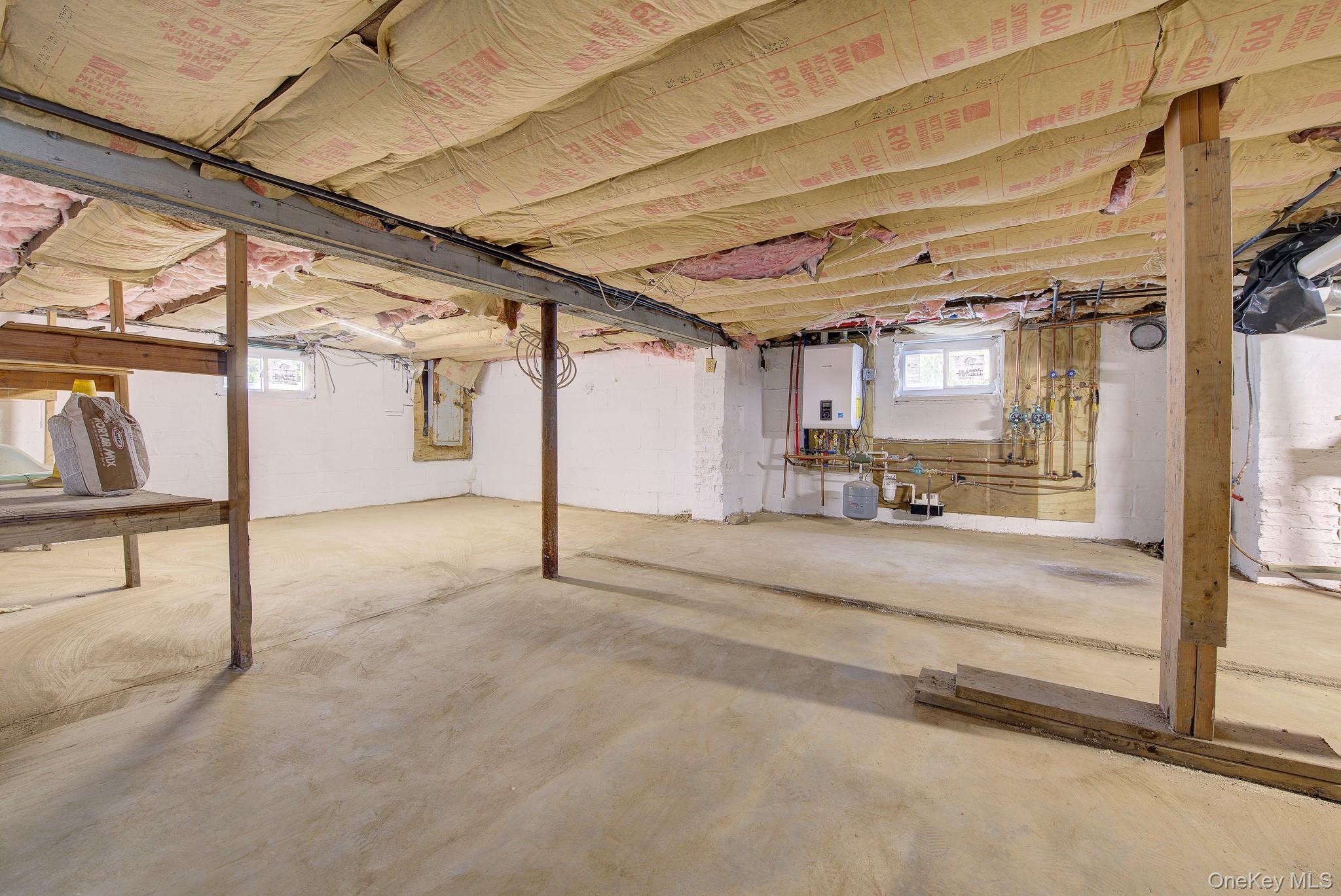 587 Miller Avenue Property Photo 26
