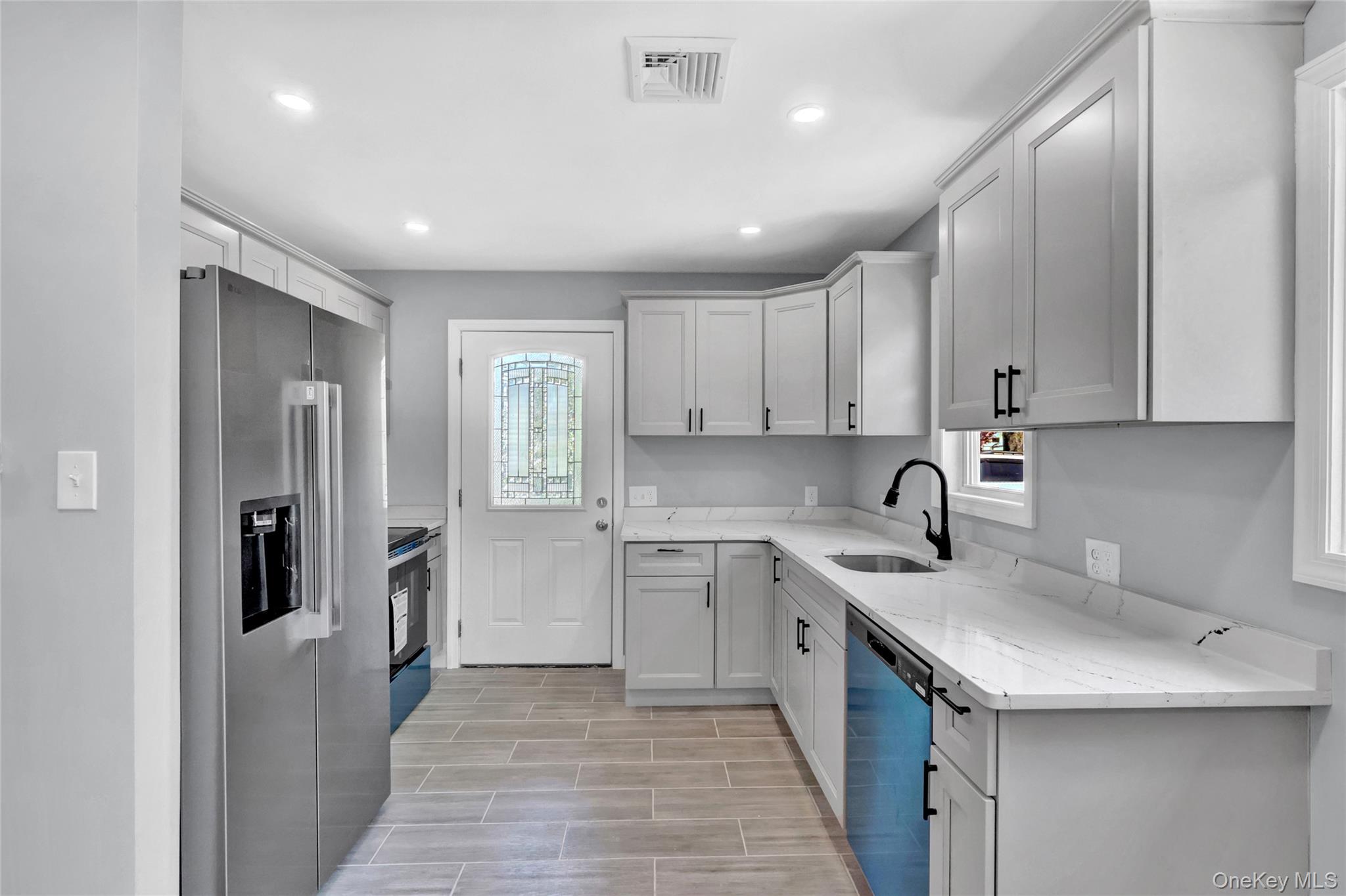 339 Barton Avenue Property Photo 8
