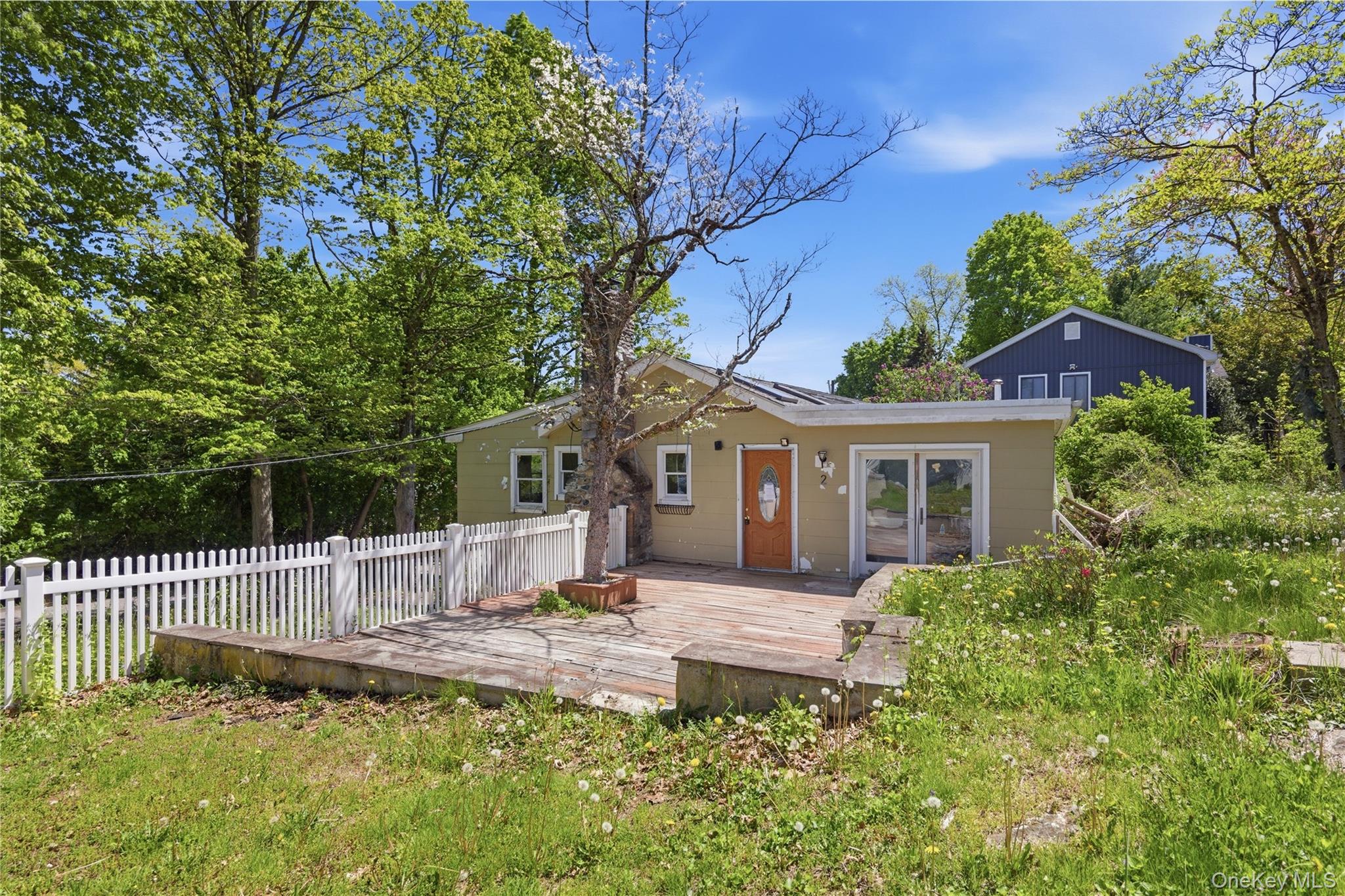2 Springdale Road Property Photo 1