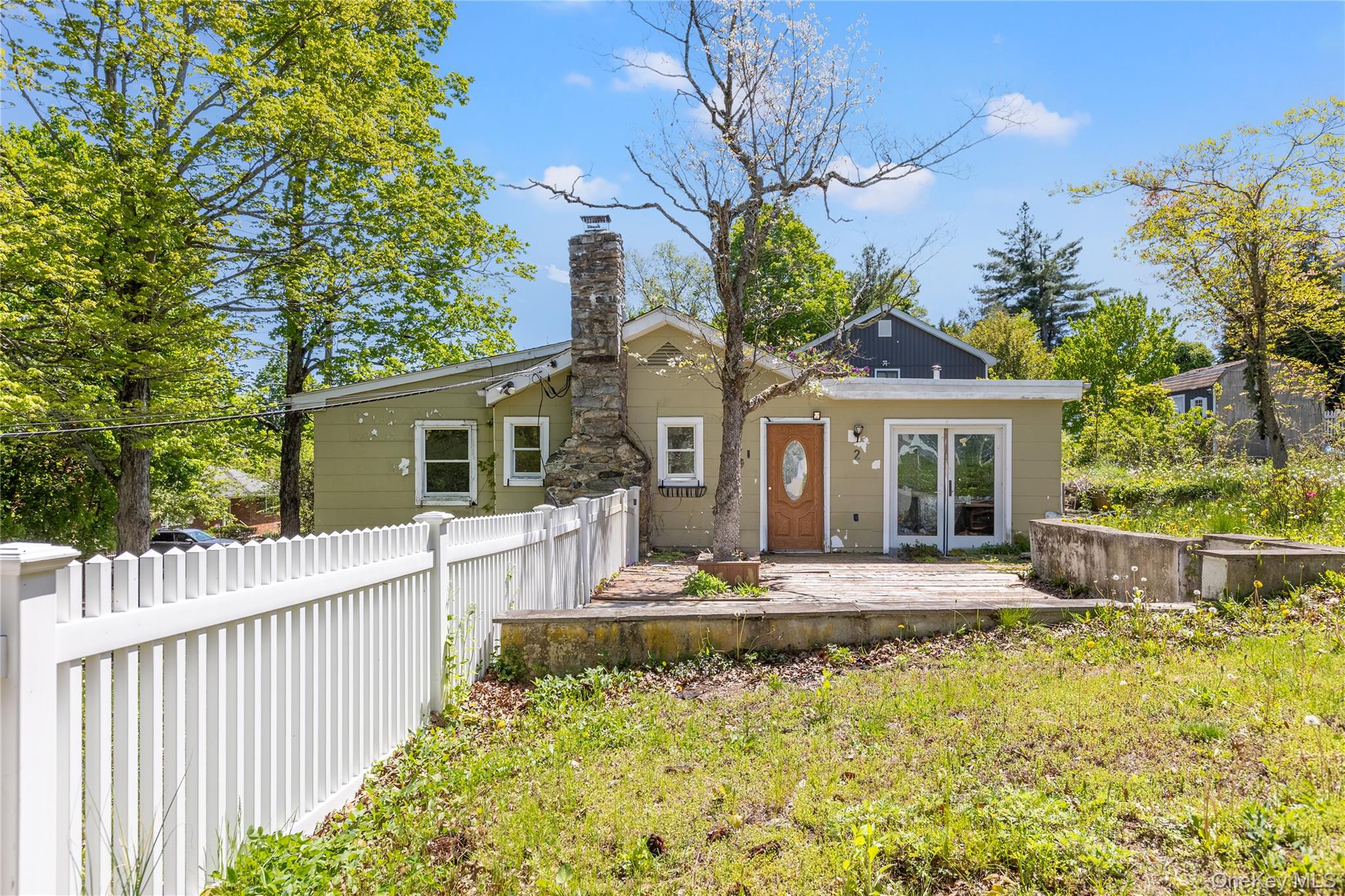 2 Springdale Road Property Photo 2