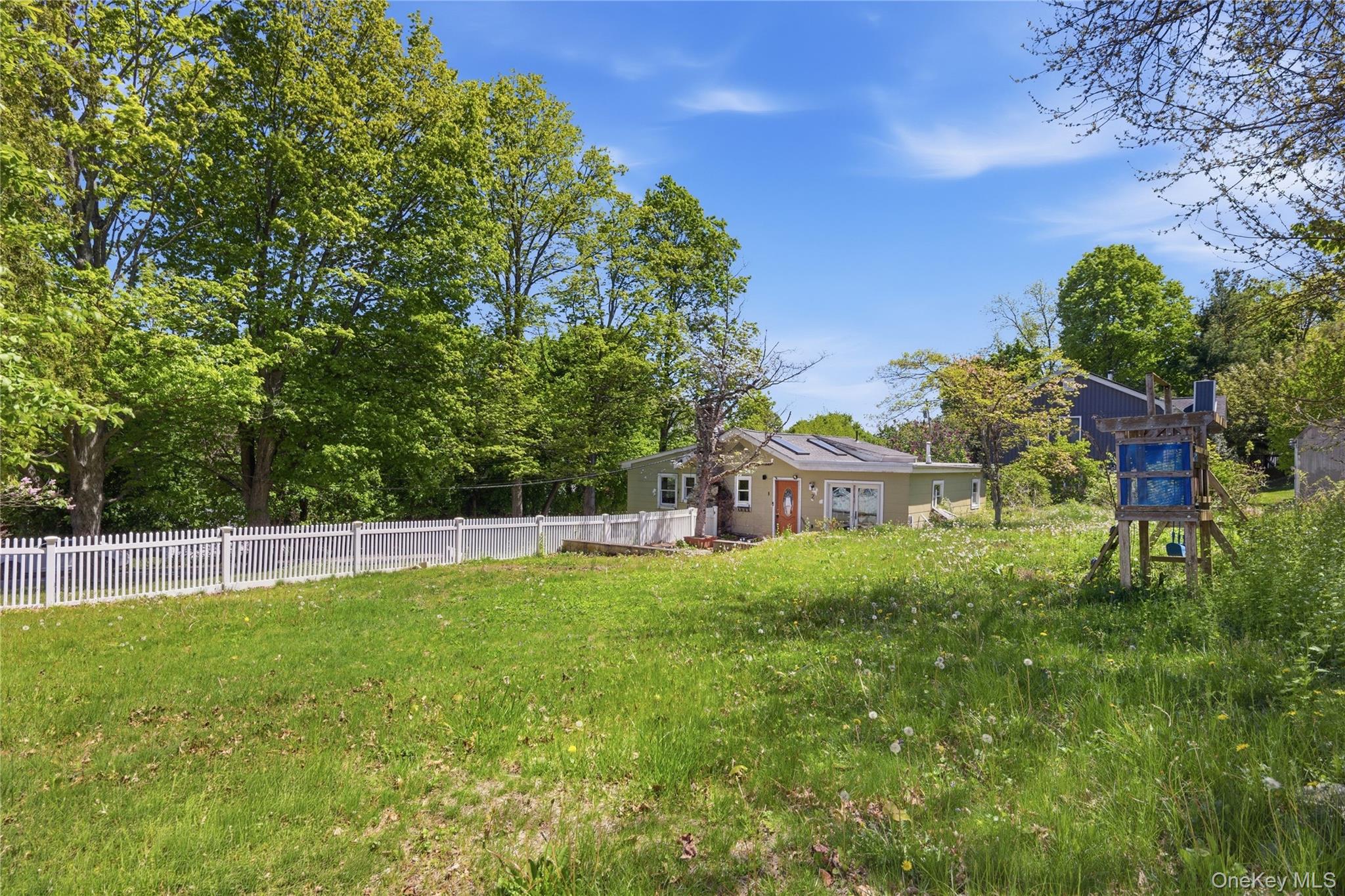 2 Springdale Road Property Photo 8
