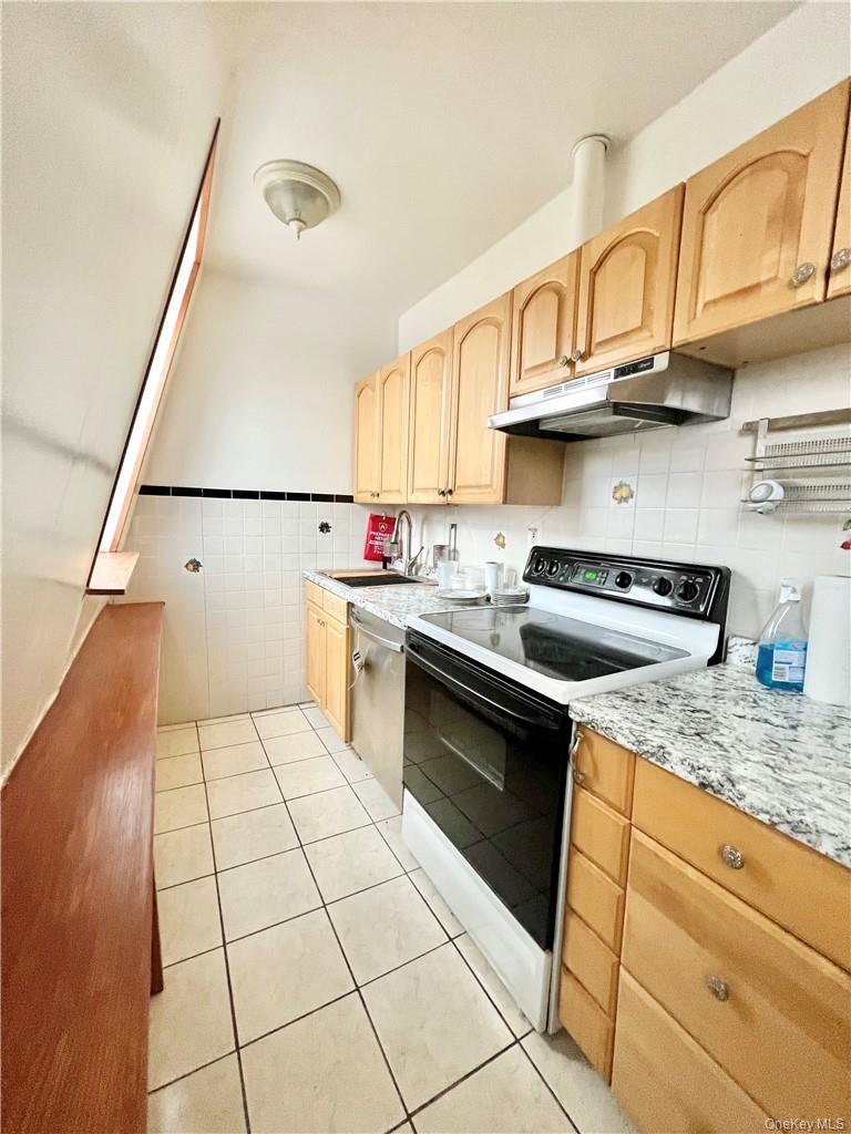 210 Union Avenue Property Photo 13