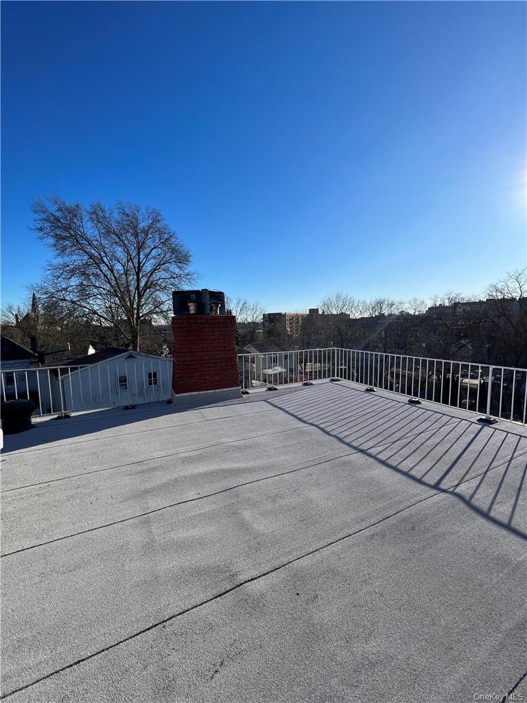 210 Union Avenue Property Photo 17