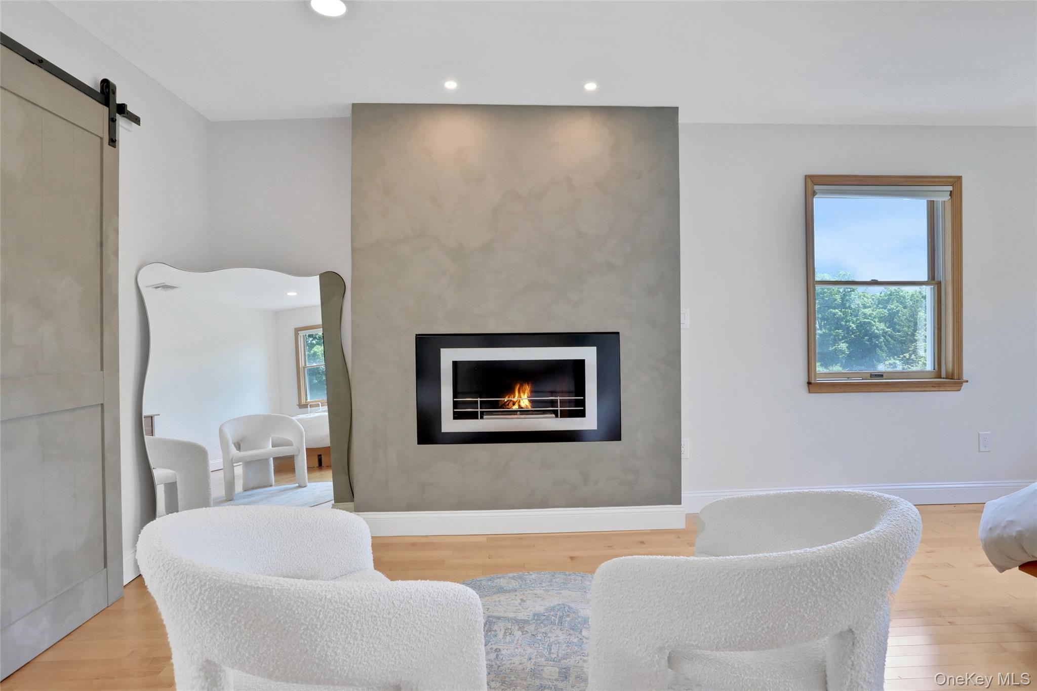 8 White Pine Lane Property Photo 5