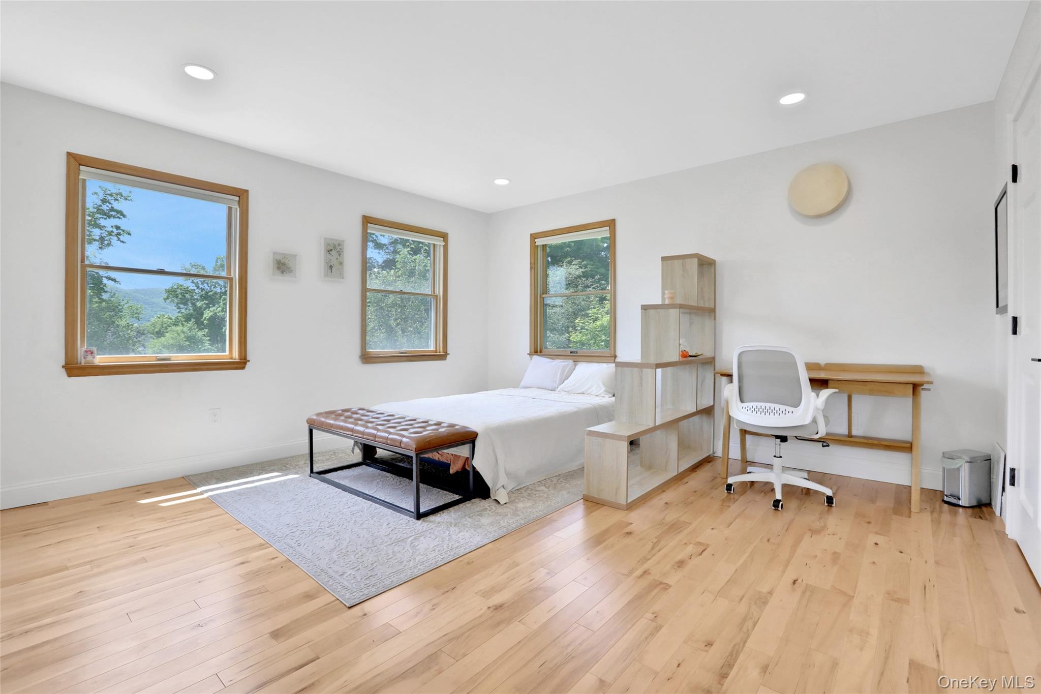 8 White Pine Lane Property Photo 13