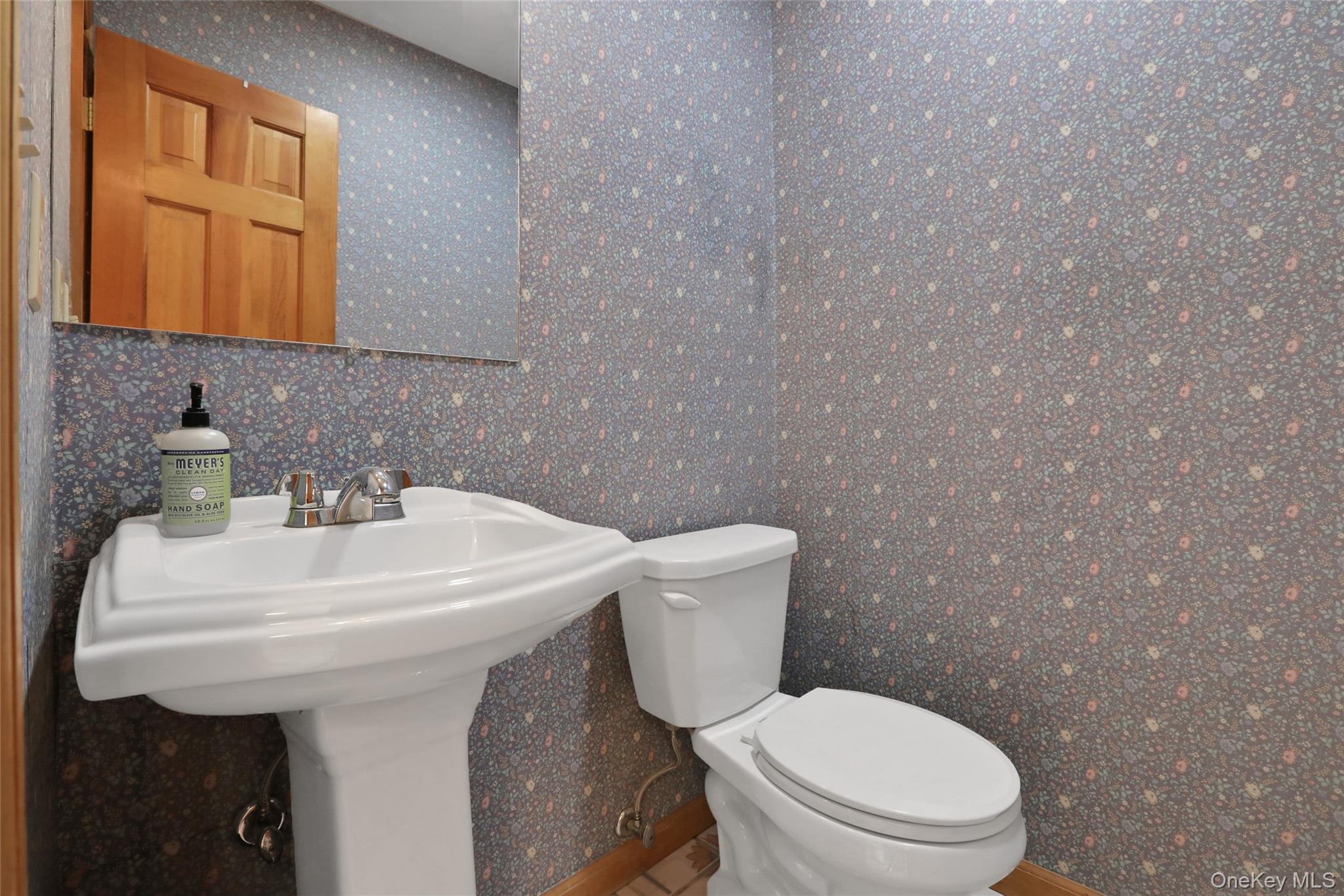 8 White Pine Lane Property Photo 24