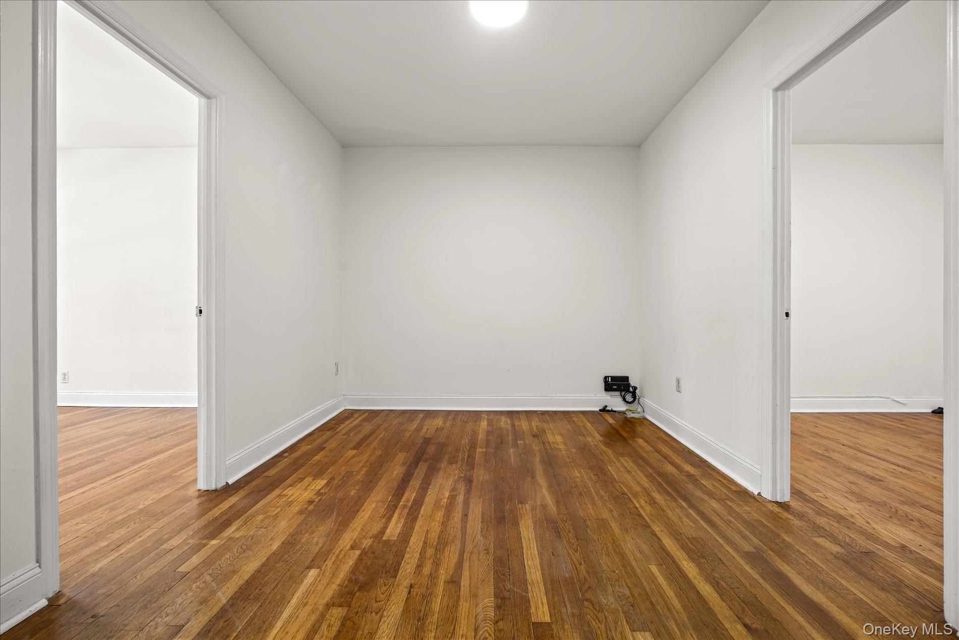 2067 32nd Street Property Photo 5