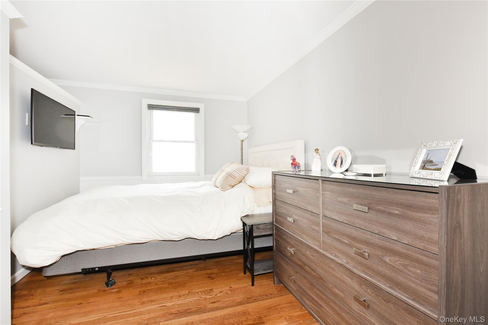 370 W Broadway 4y Property Photo 17