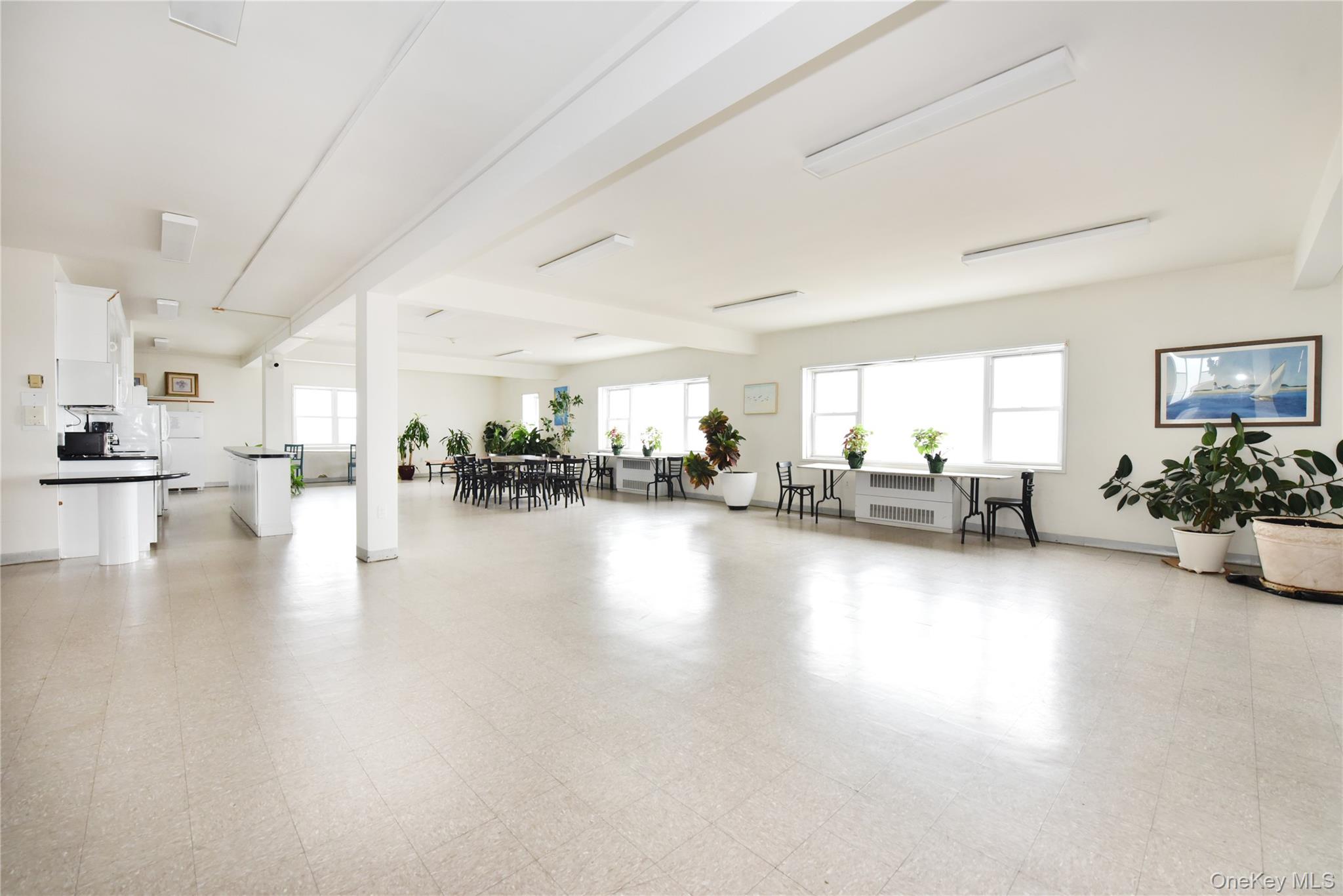 370 W Broadway 4y Property Photo 23