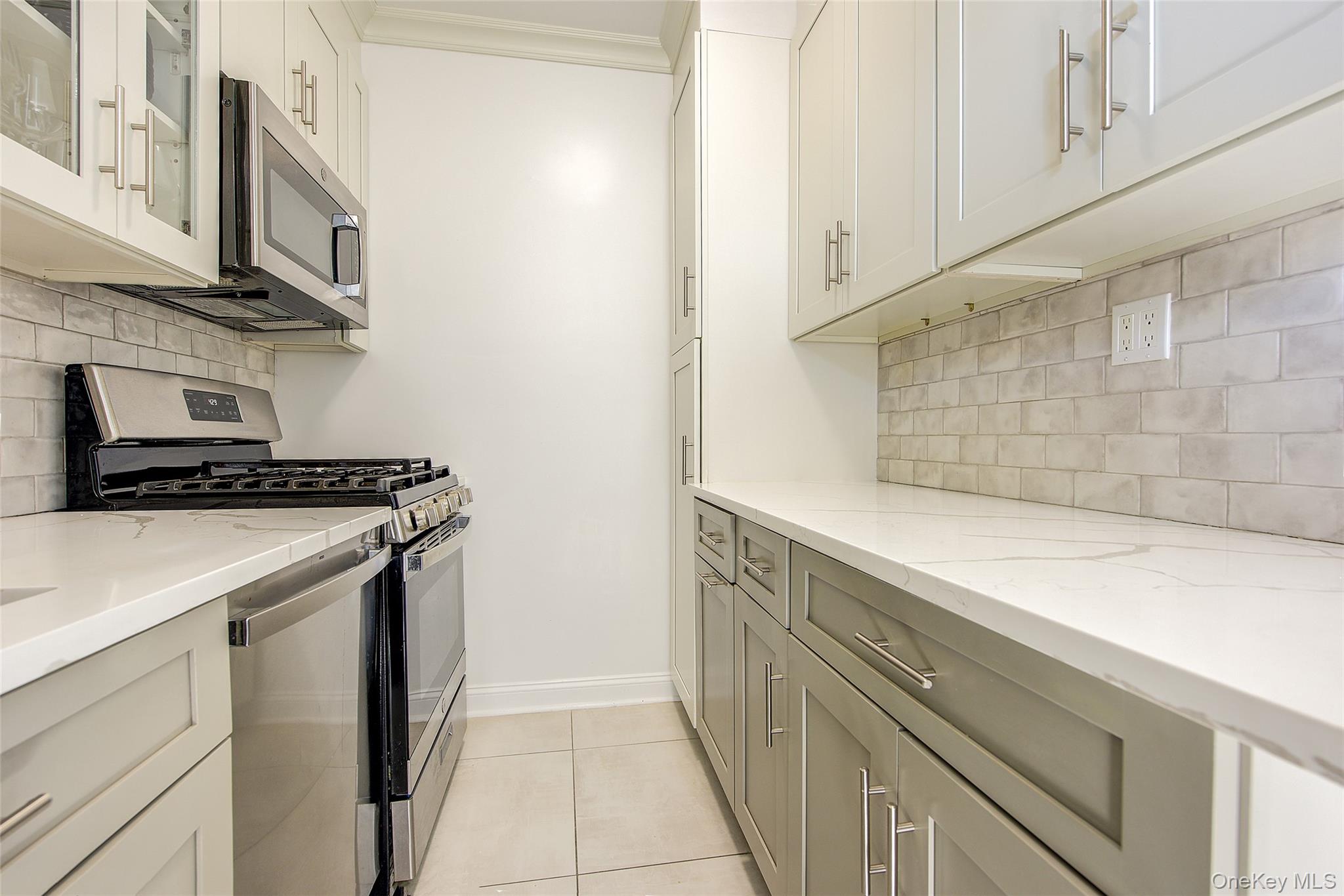 77-34 113th Street 6c Property Photo 17