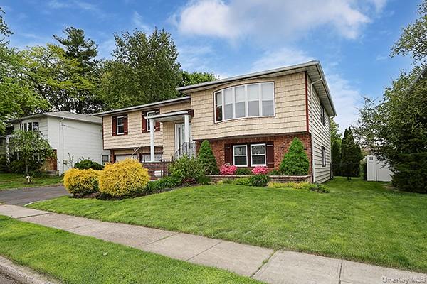 8 Broadfield Place Property Photo 1