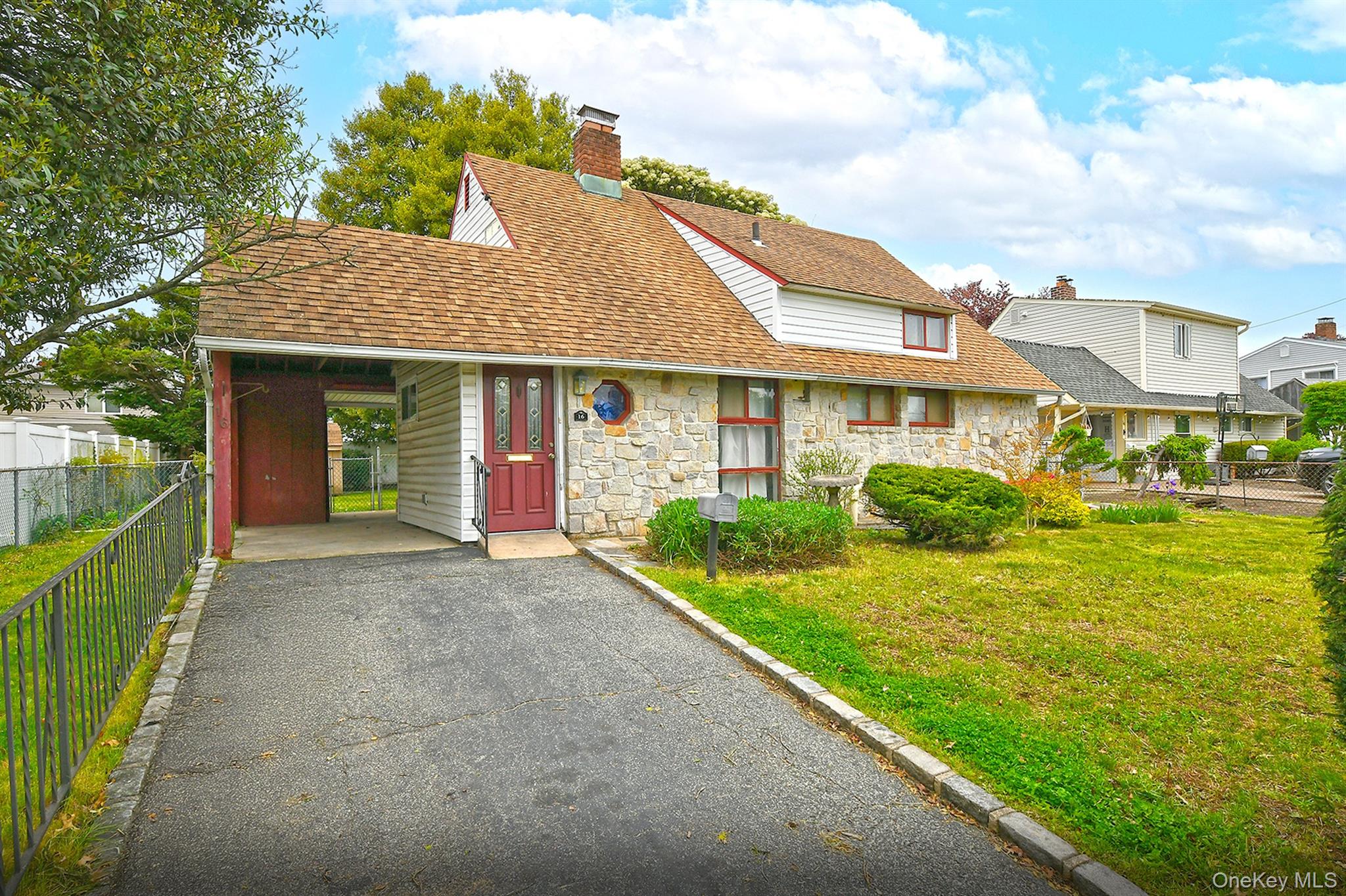 16 Springtime Lane Property Photo 1