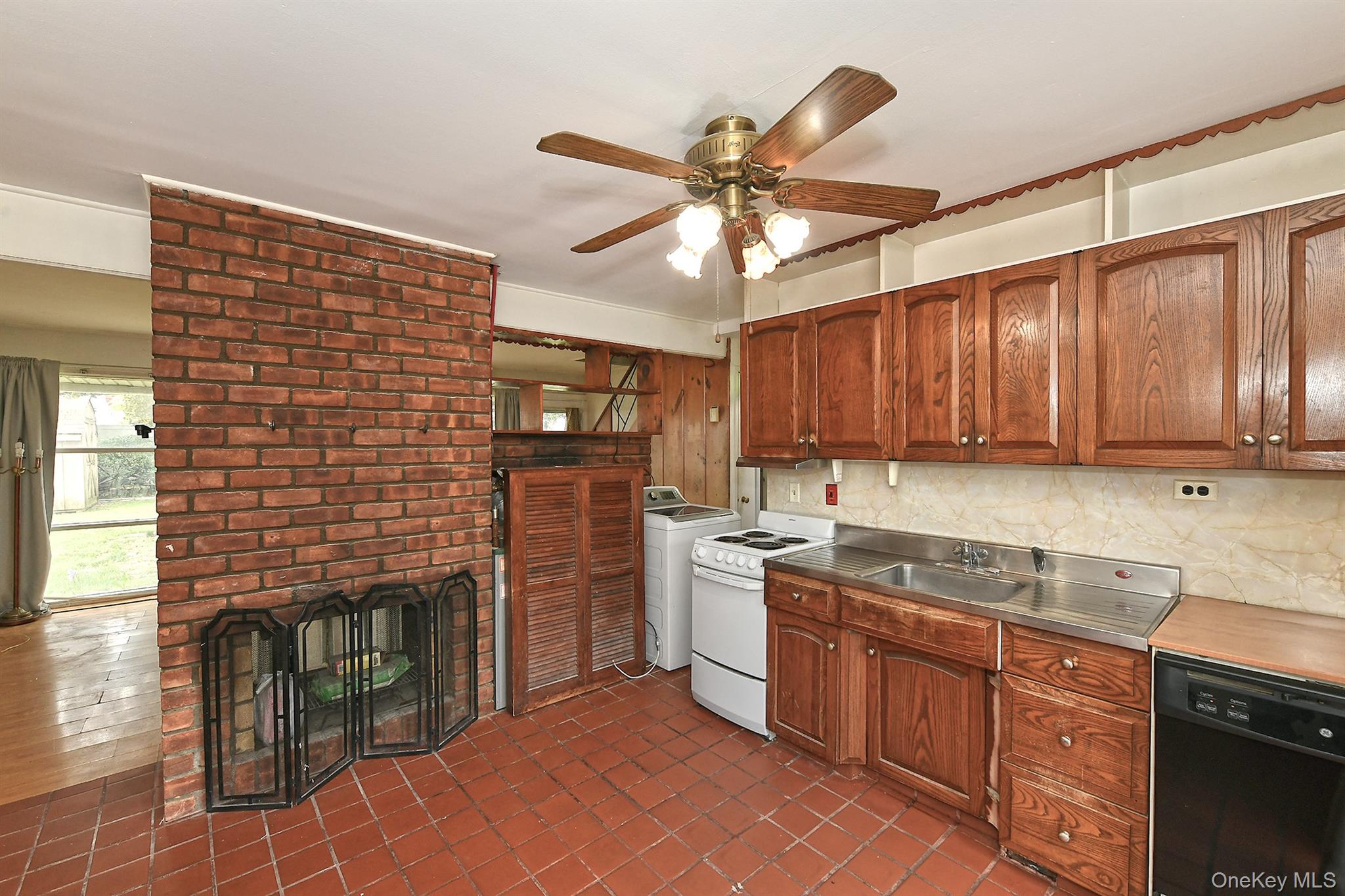 16 Springtime Lane Property Photo 6