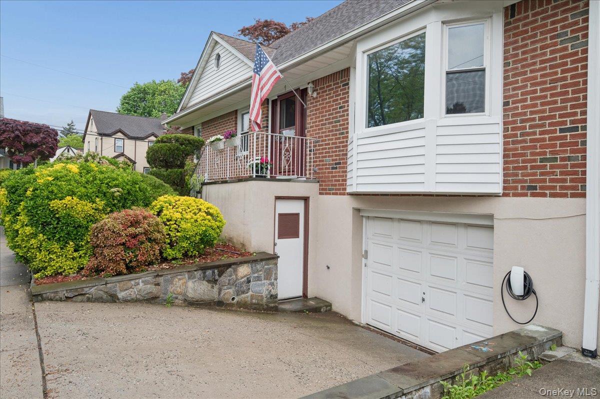 1 Allen Place Property Photo 2