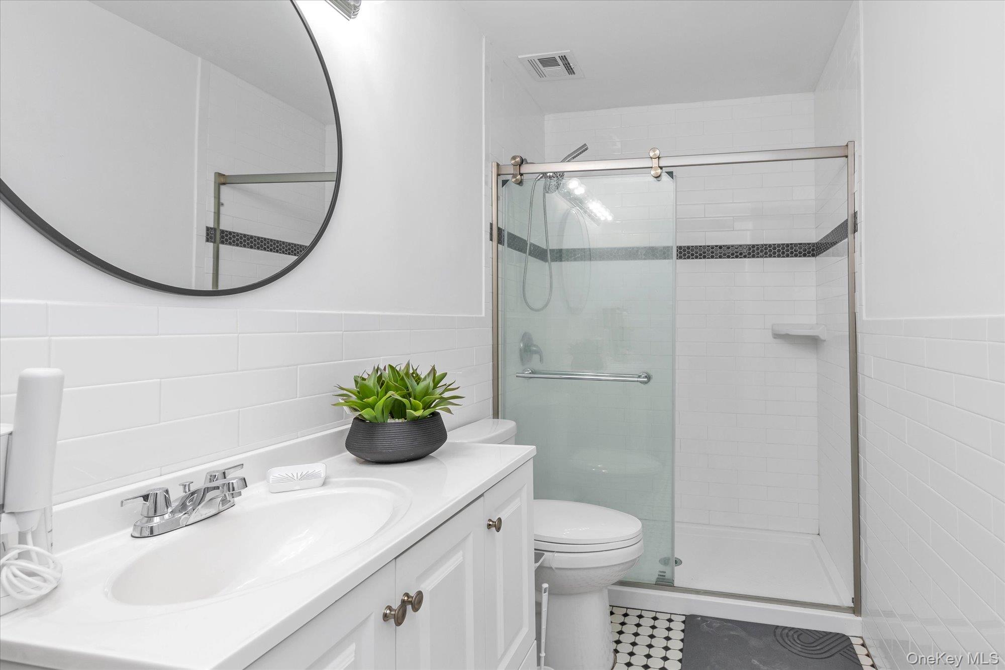 360 Shore Road 2c Property Photo 11