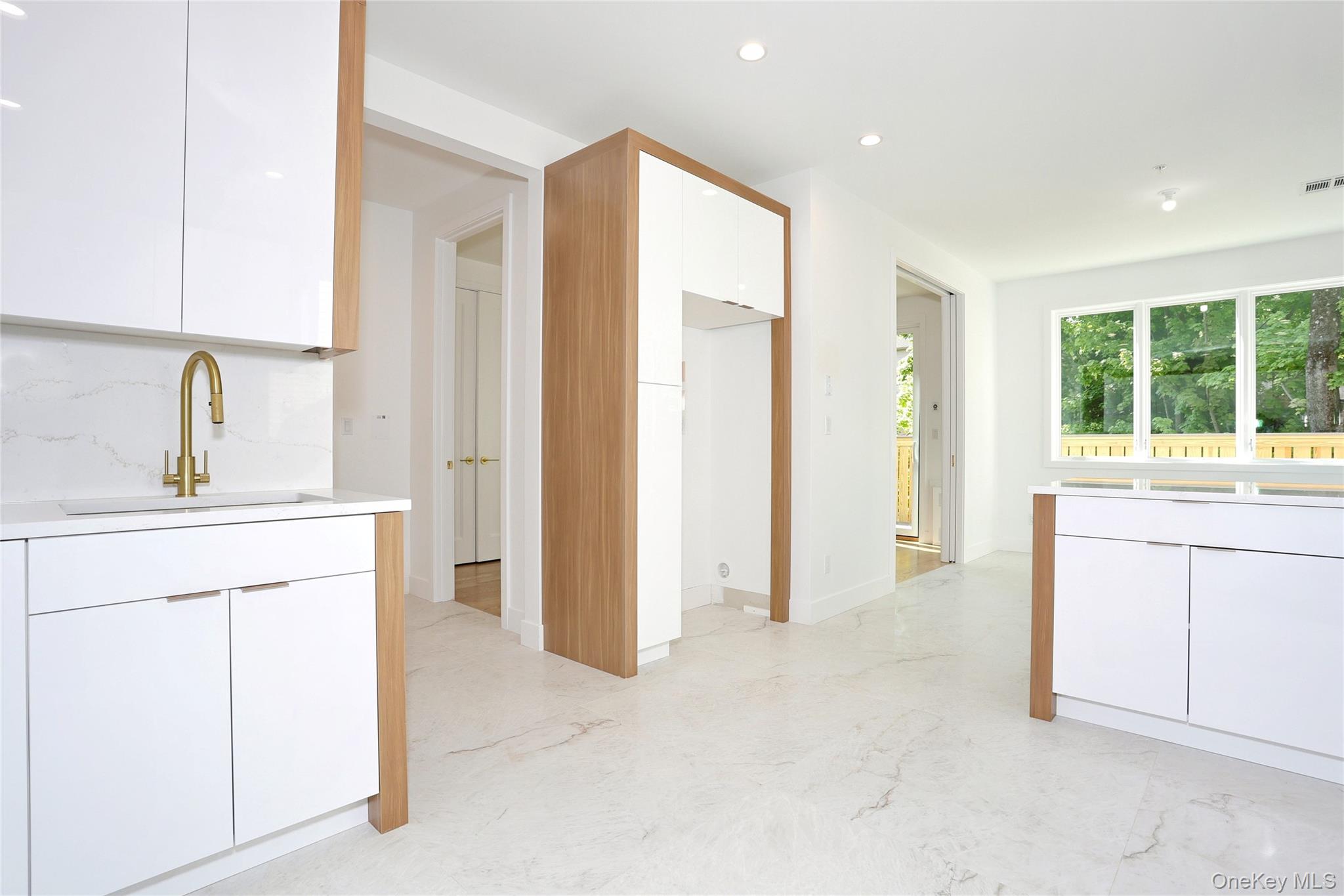 1 Hopal Lane 203 Property Photo 15