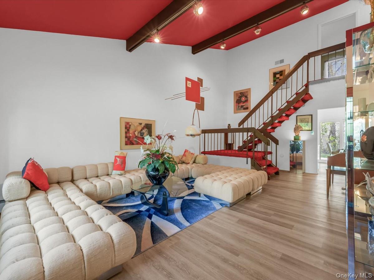 21 Halston Lane Property Photo 3