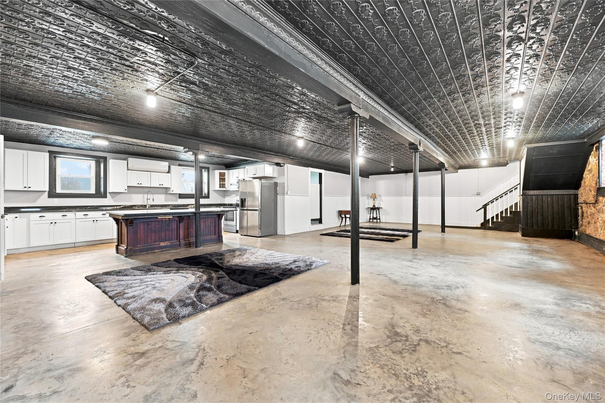 130 Benkard Avenue Property Photo 13