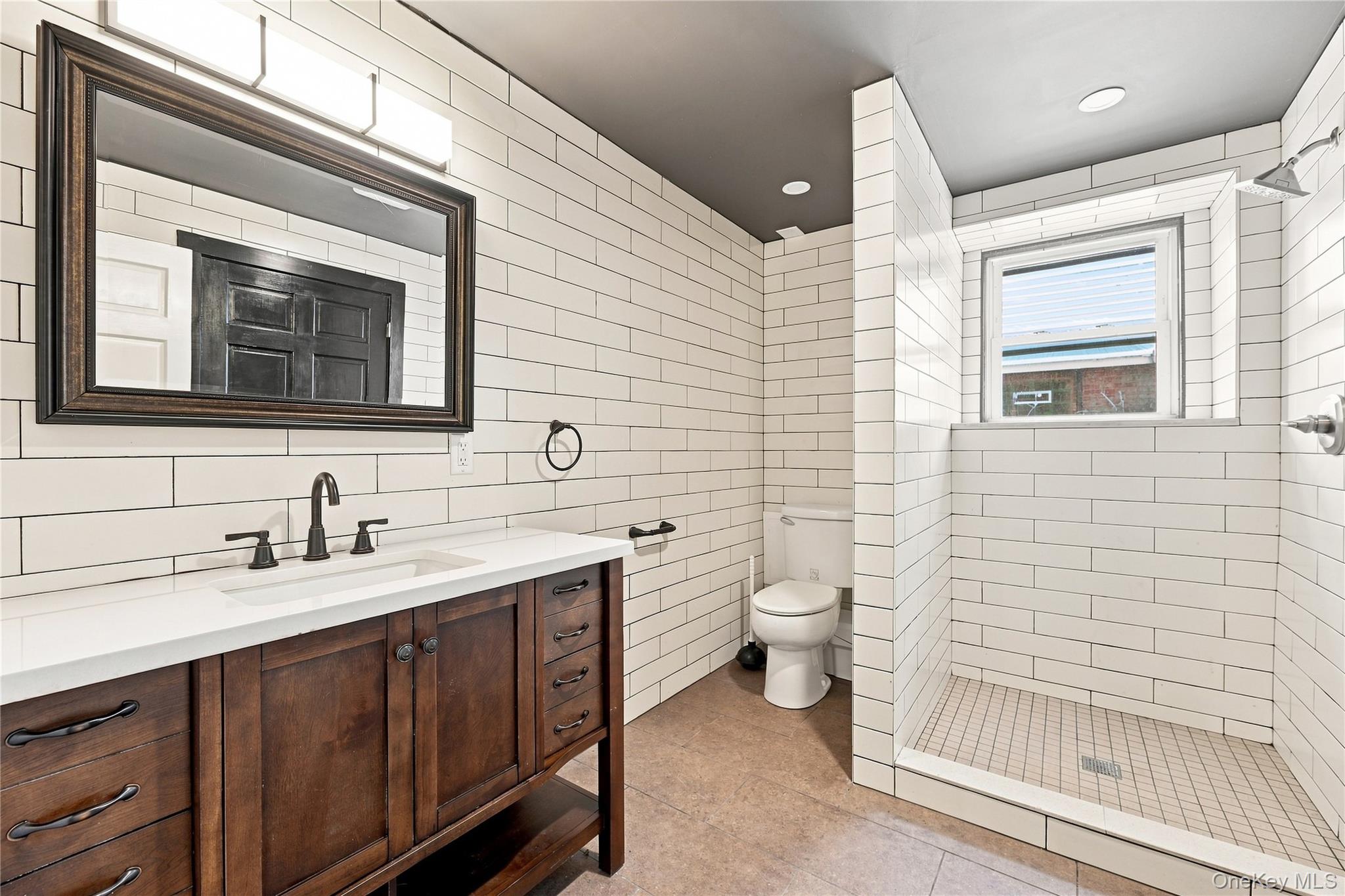 130 Benkard Avenue Property Photo 15