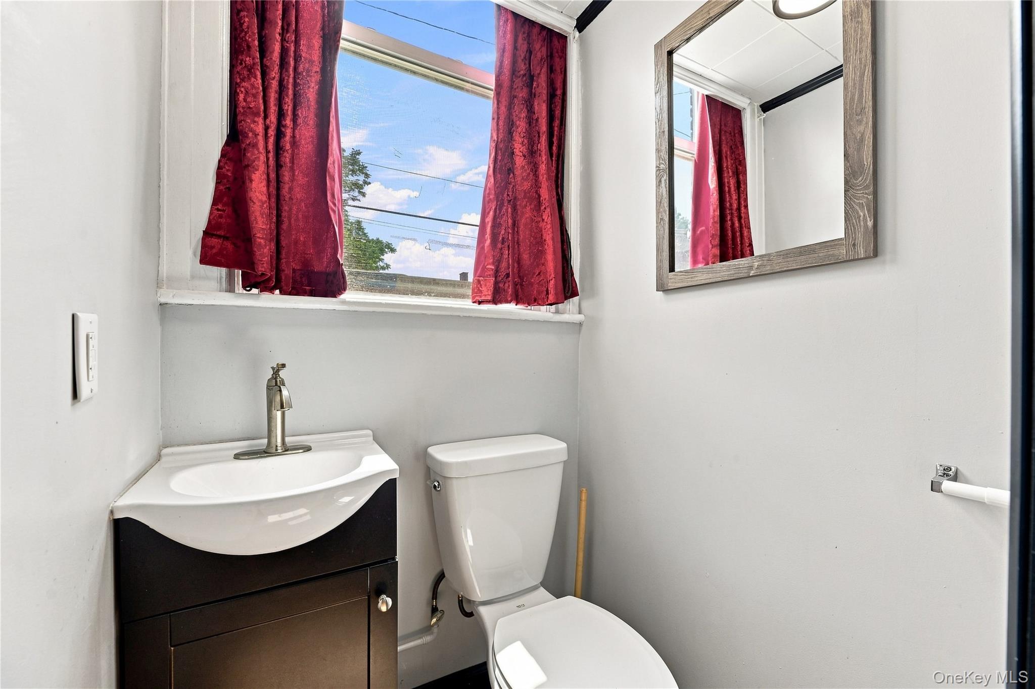 130 Benkard Avenue Property Photo 16