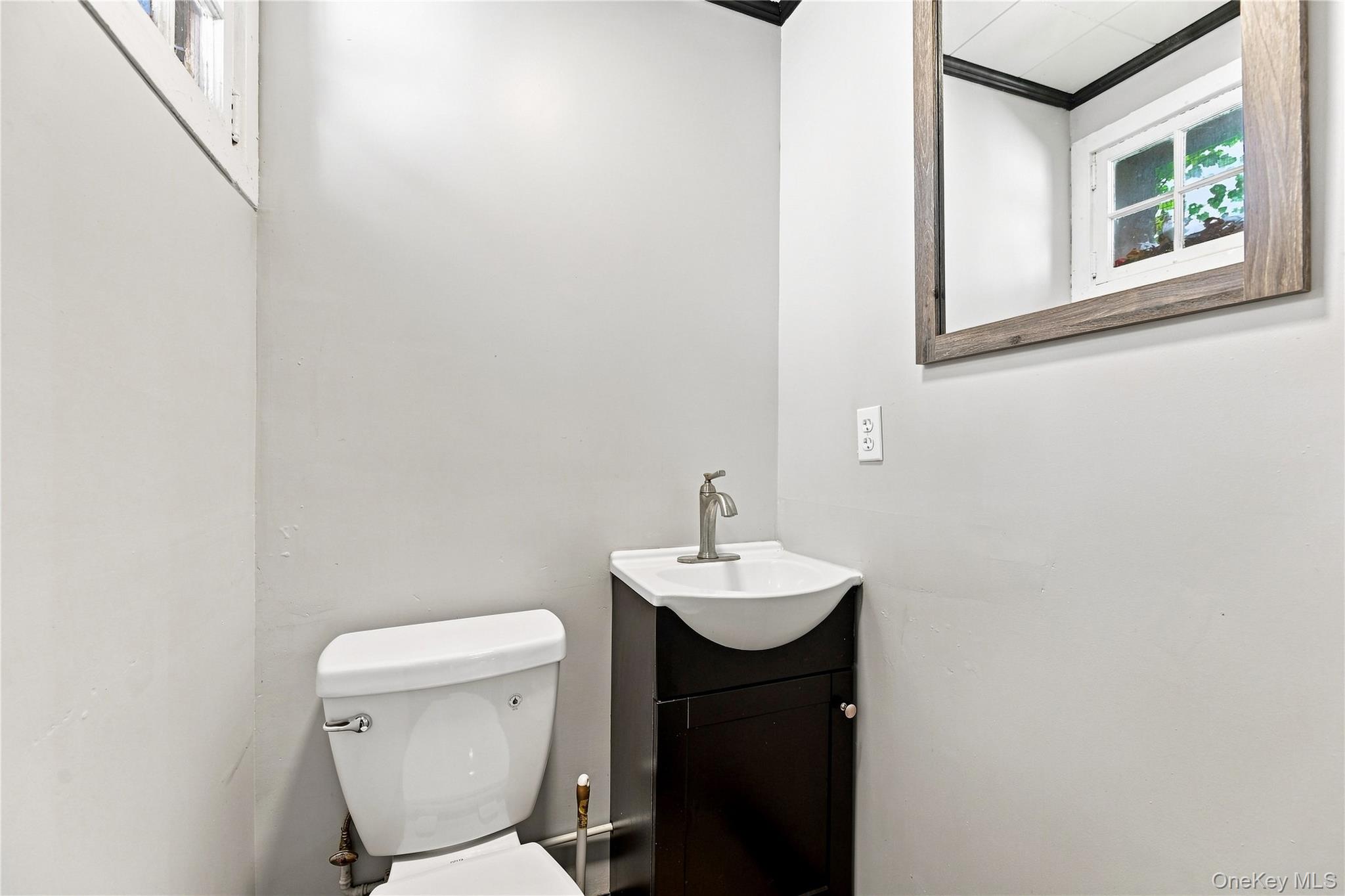 130 Benkard Avenue Property Photo 17