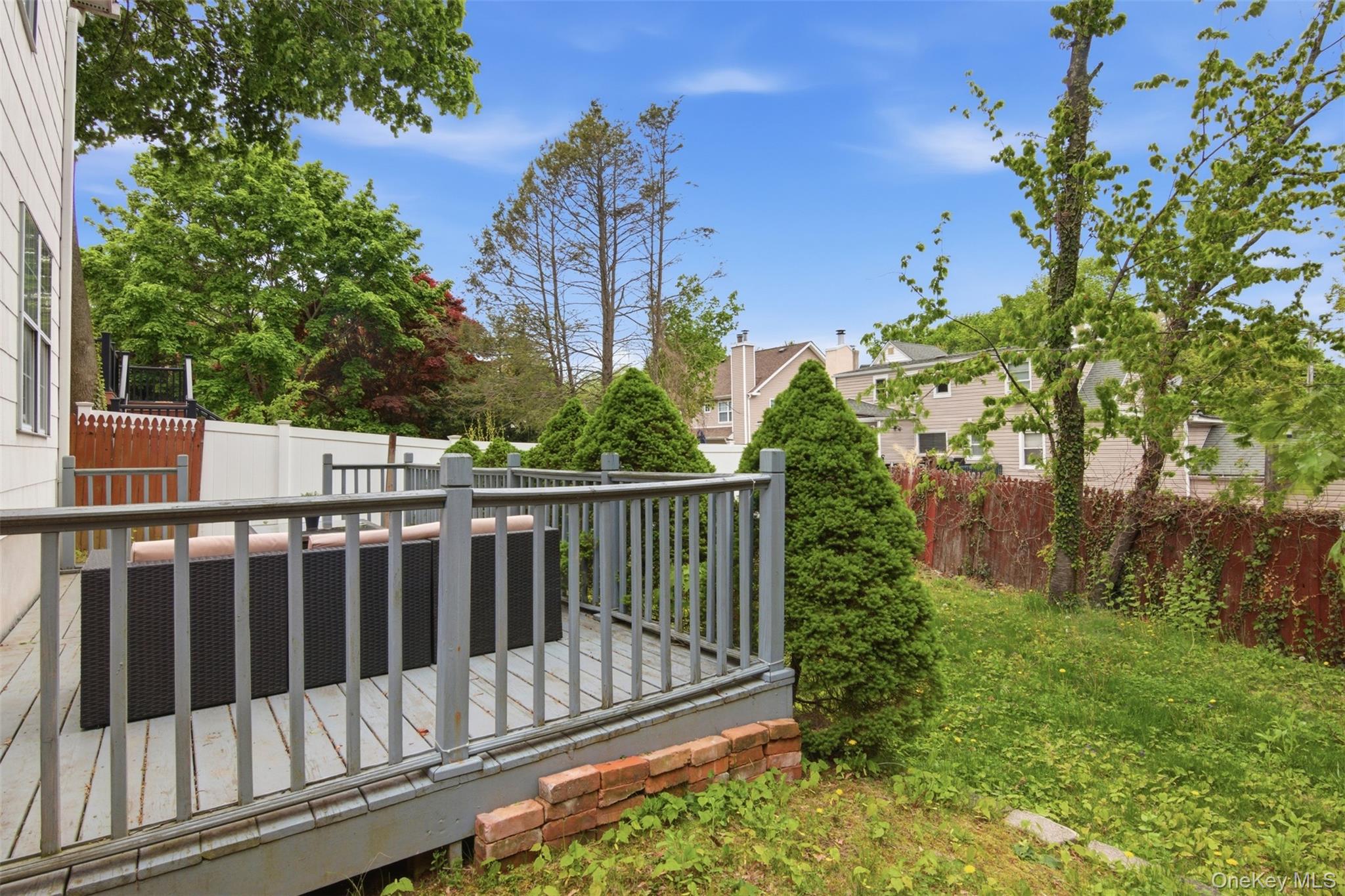 23 Woodside Avenue Property Photo 28
