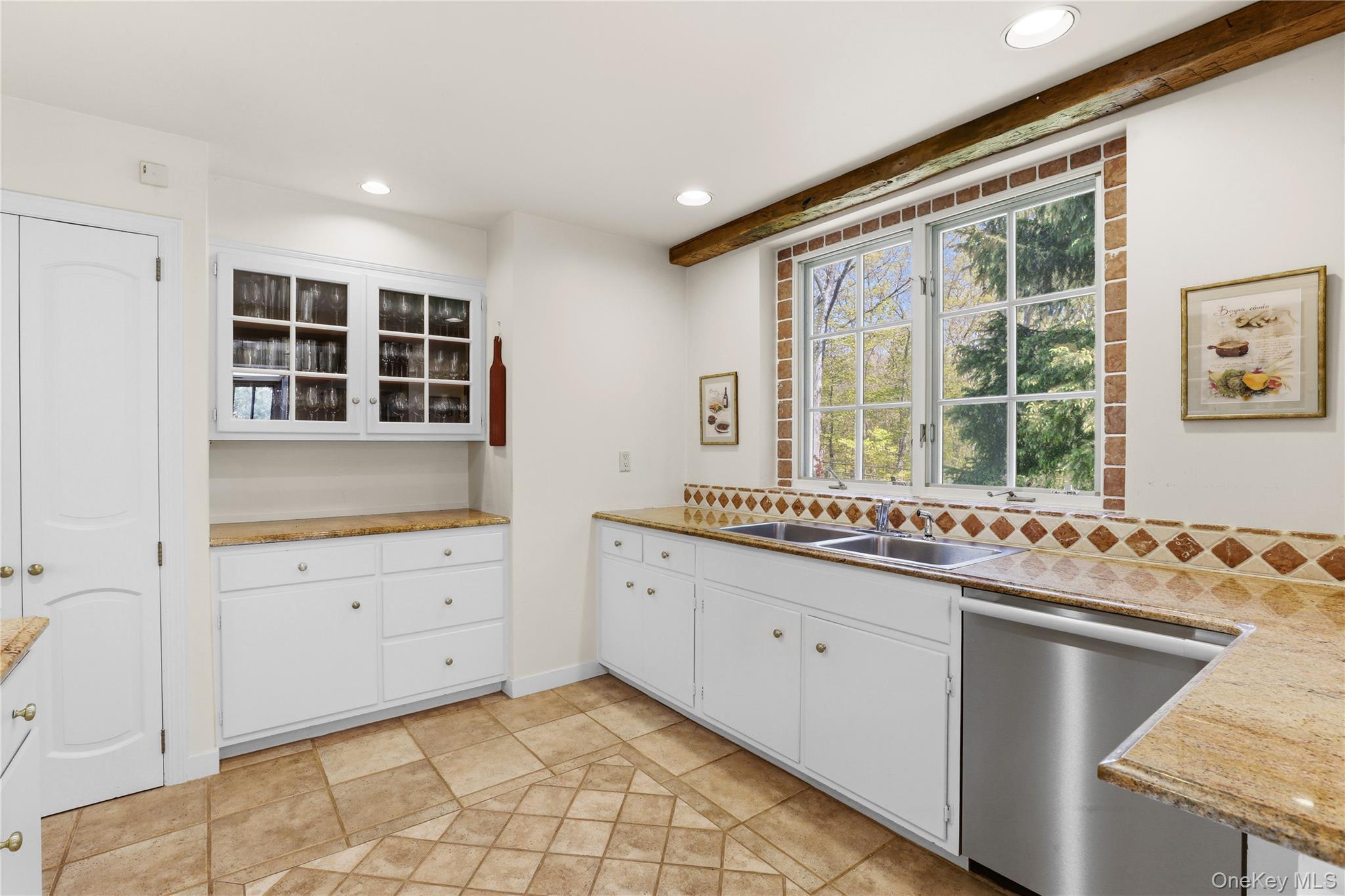 316 Haines Road Property Photo 12