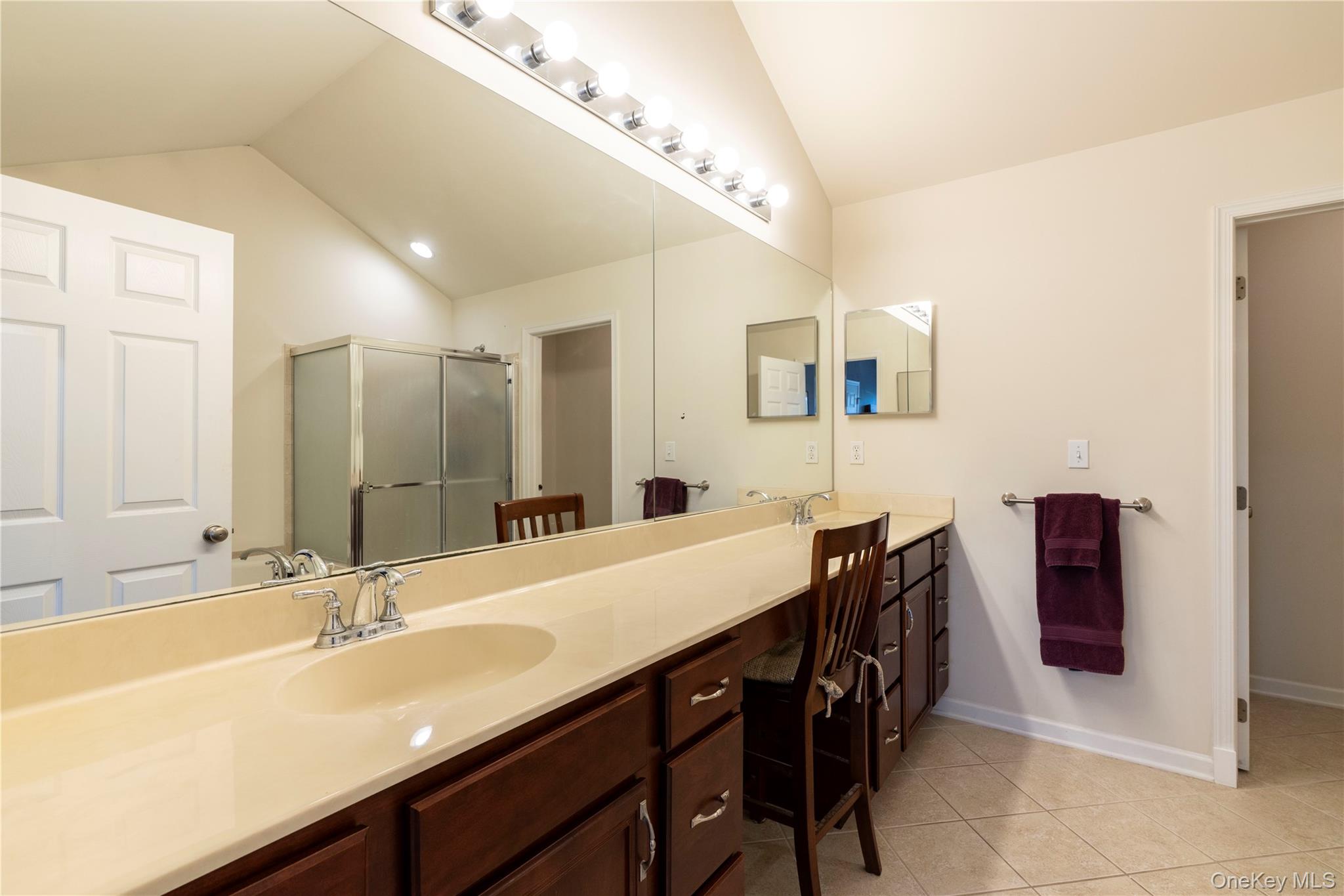 908 Huntington Drive Property Photo 13