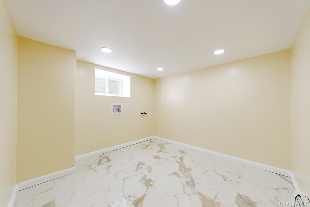 10916 221st Street Property Photo 13
