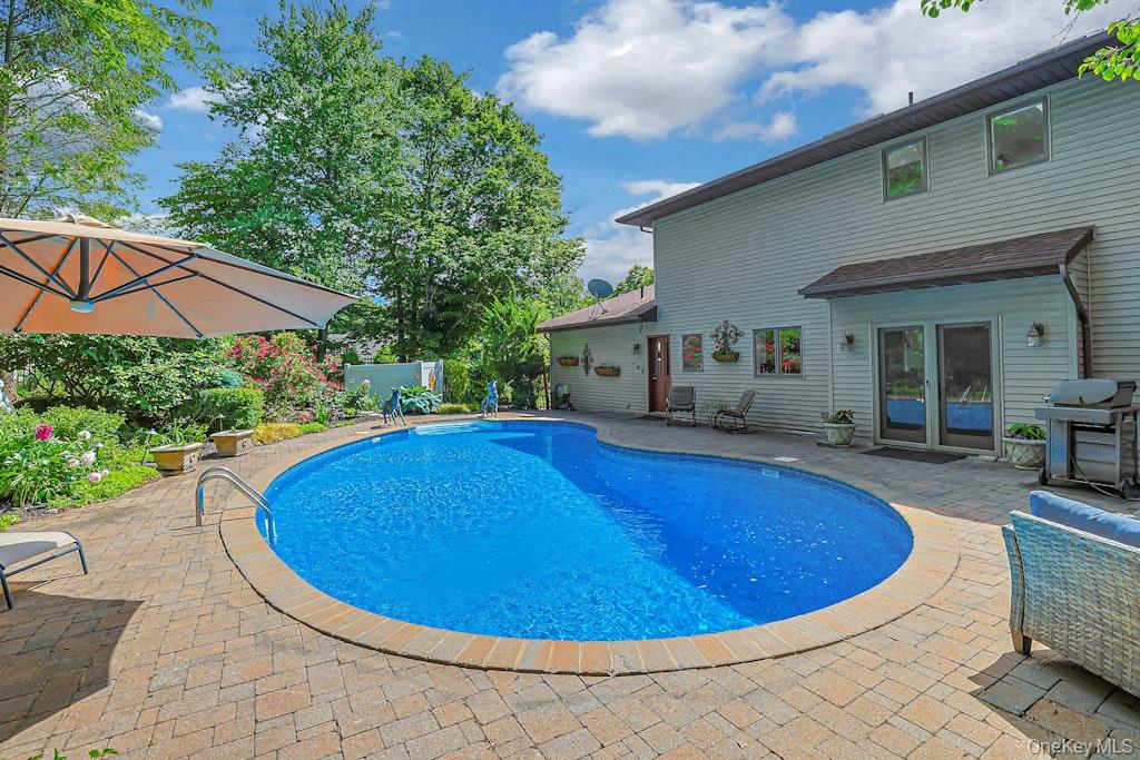22 Peach Street Property Photo 8