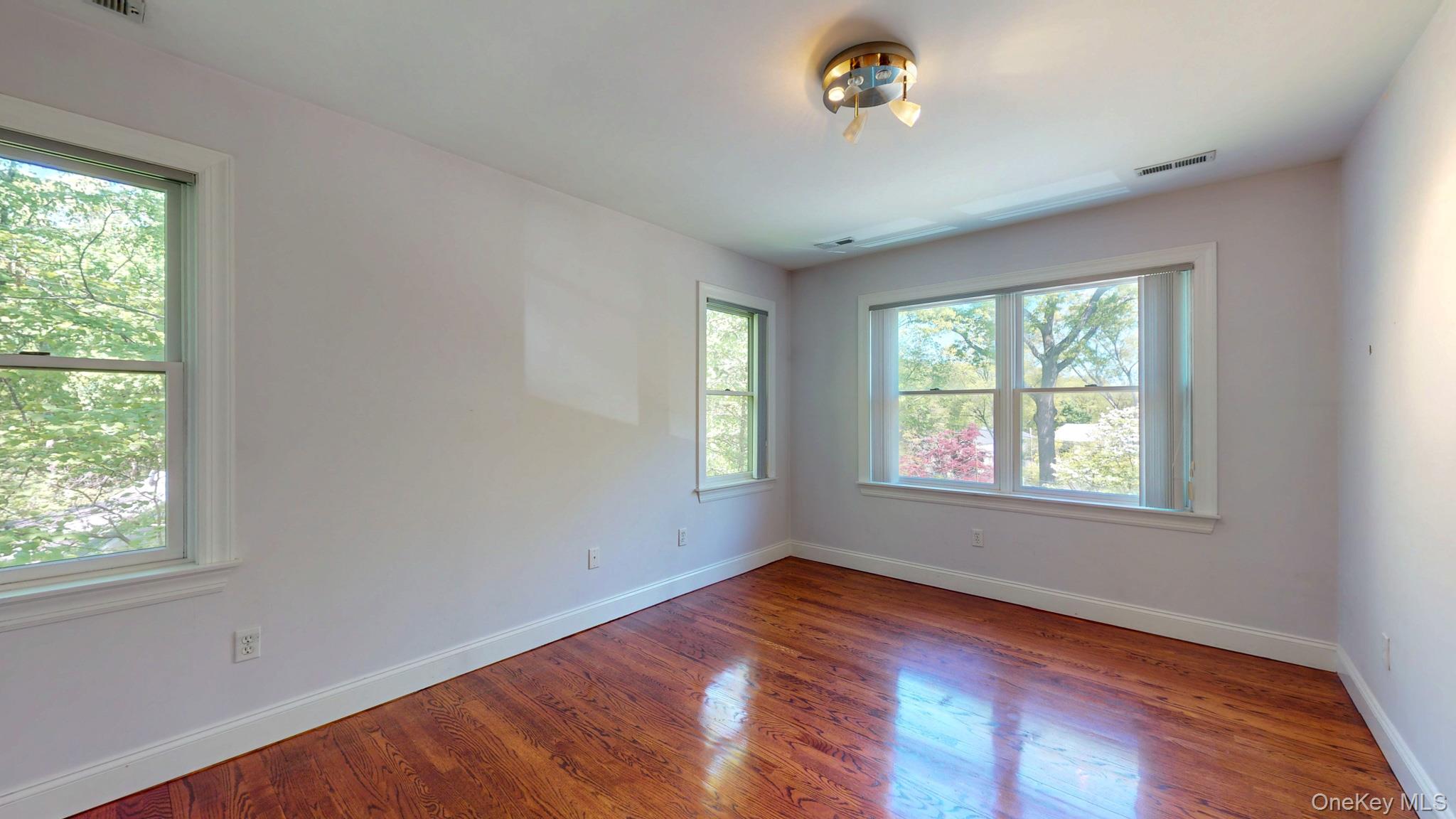 34 Glenwood Road Property Photo 33