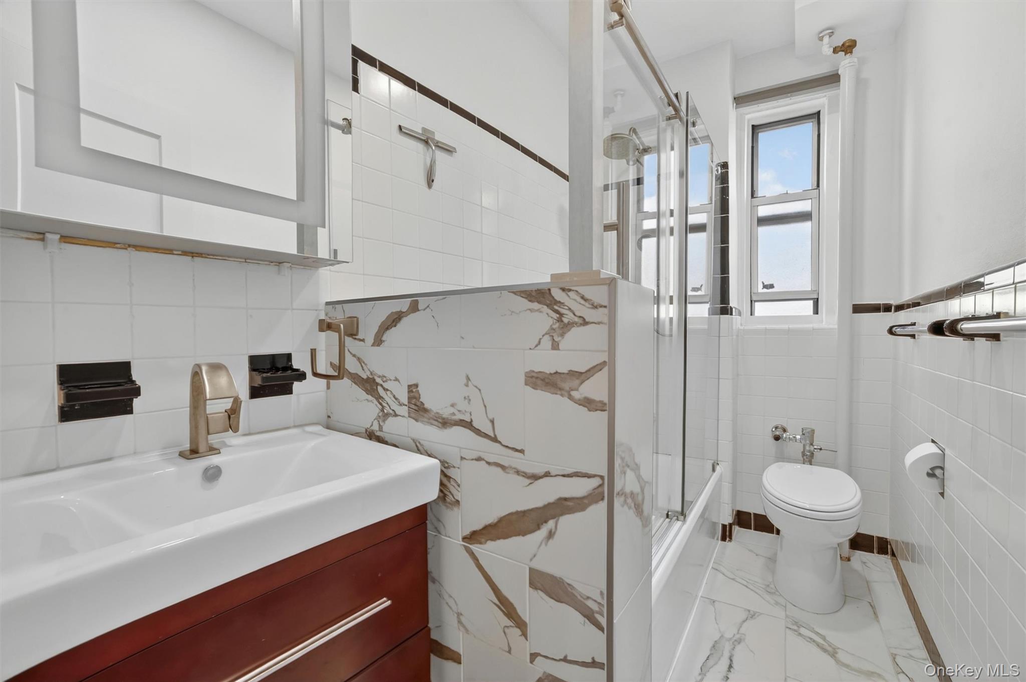 1 Bronxville Road 6a Property Photo 11