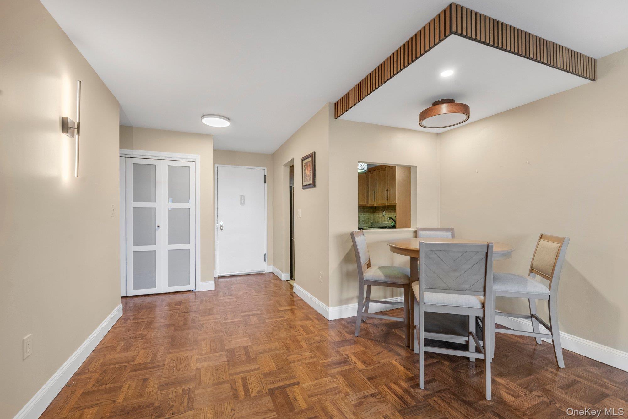 1841 Central Park Avenue 8g Property Photo 5