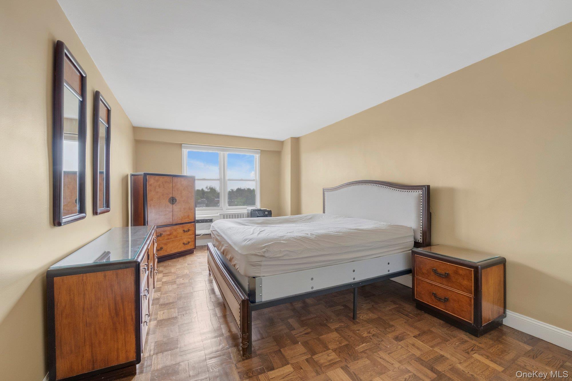 1841 Central Park Avenue 8g Property Photo 11