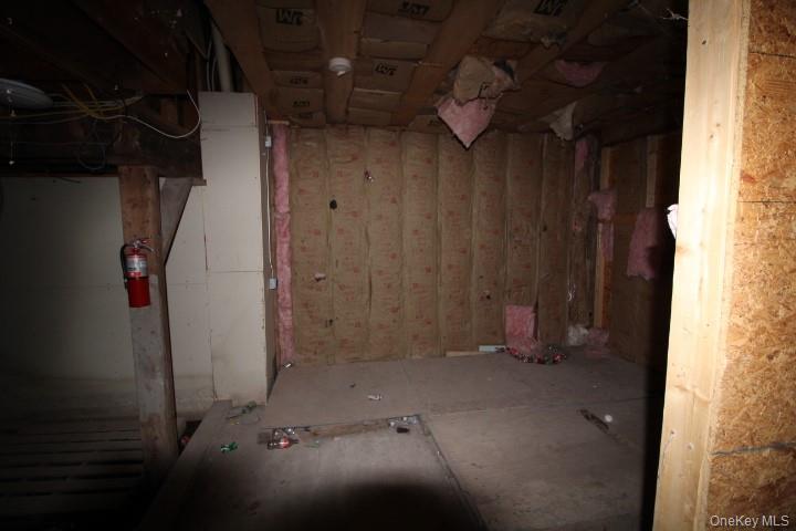 325 N Main Street Property Photo 4