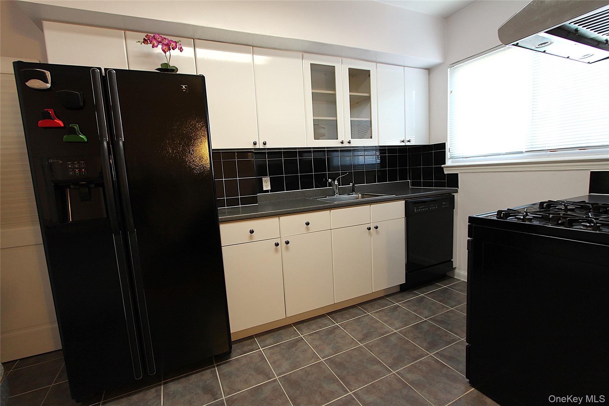 61-59 79th Street Property Photo 6