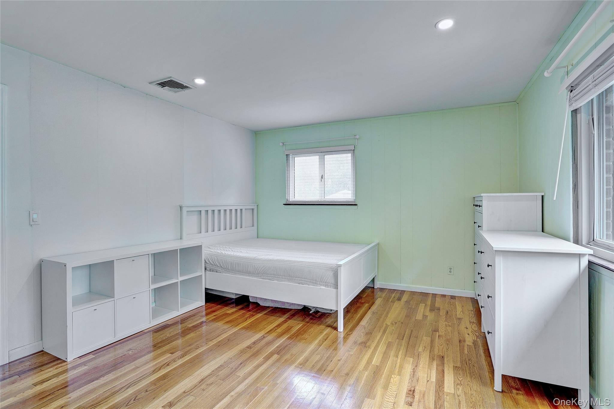 34 E Allison Avenue Property Photo 10