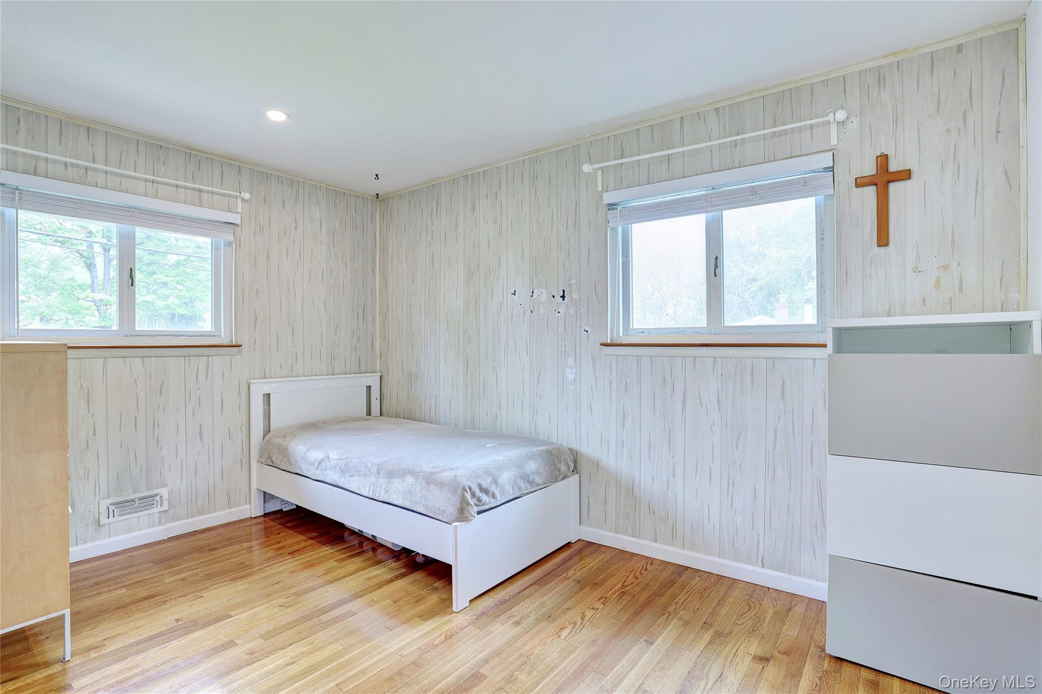 34 E Allison Avenue Property Photo 12