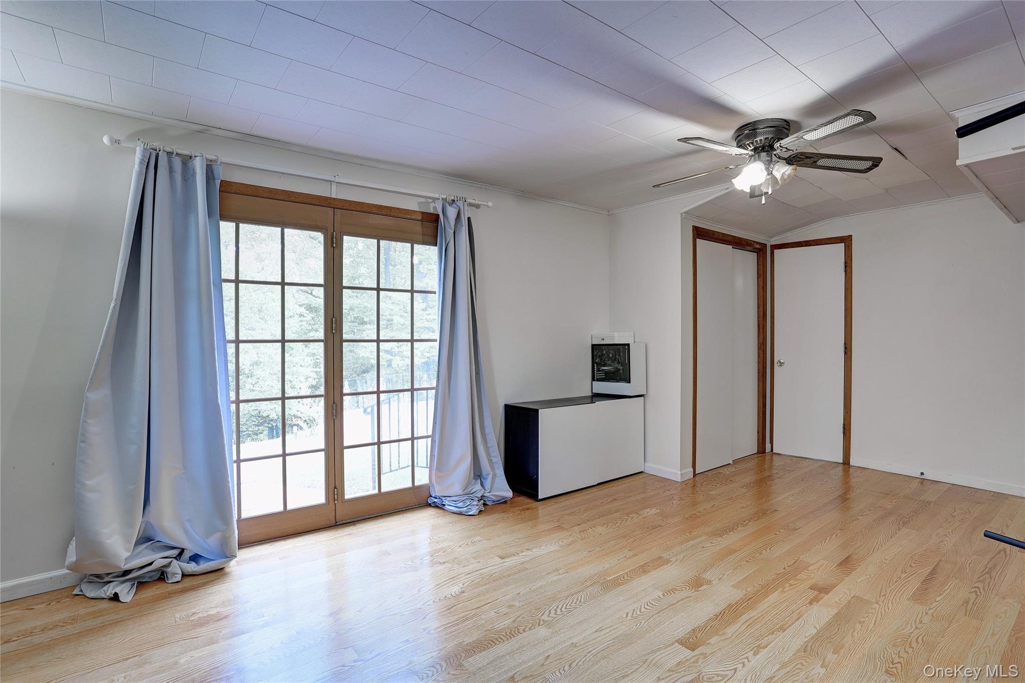 34 E Allison Avenue Property Photo 17
