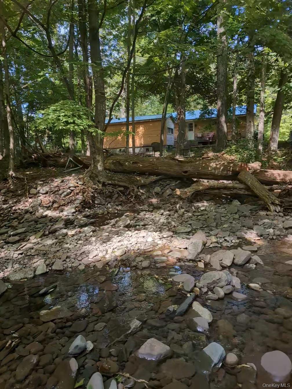 549 Hearts Content Road Property Photo 4