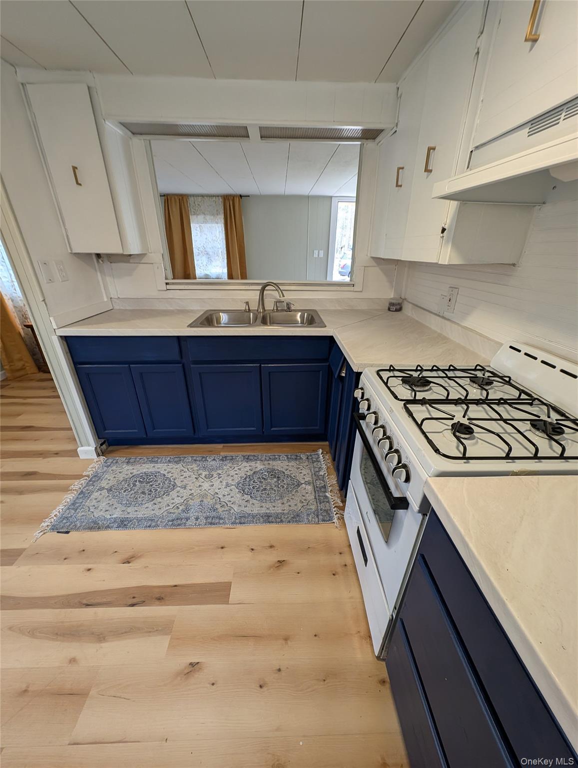 549 Hearts Content Road Property Photo 8