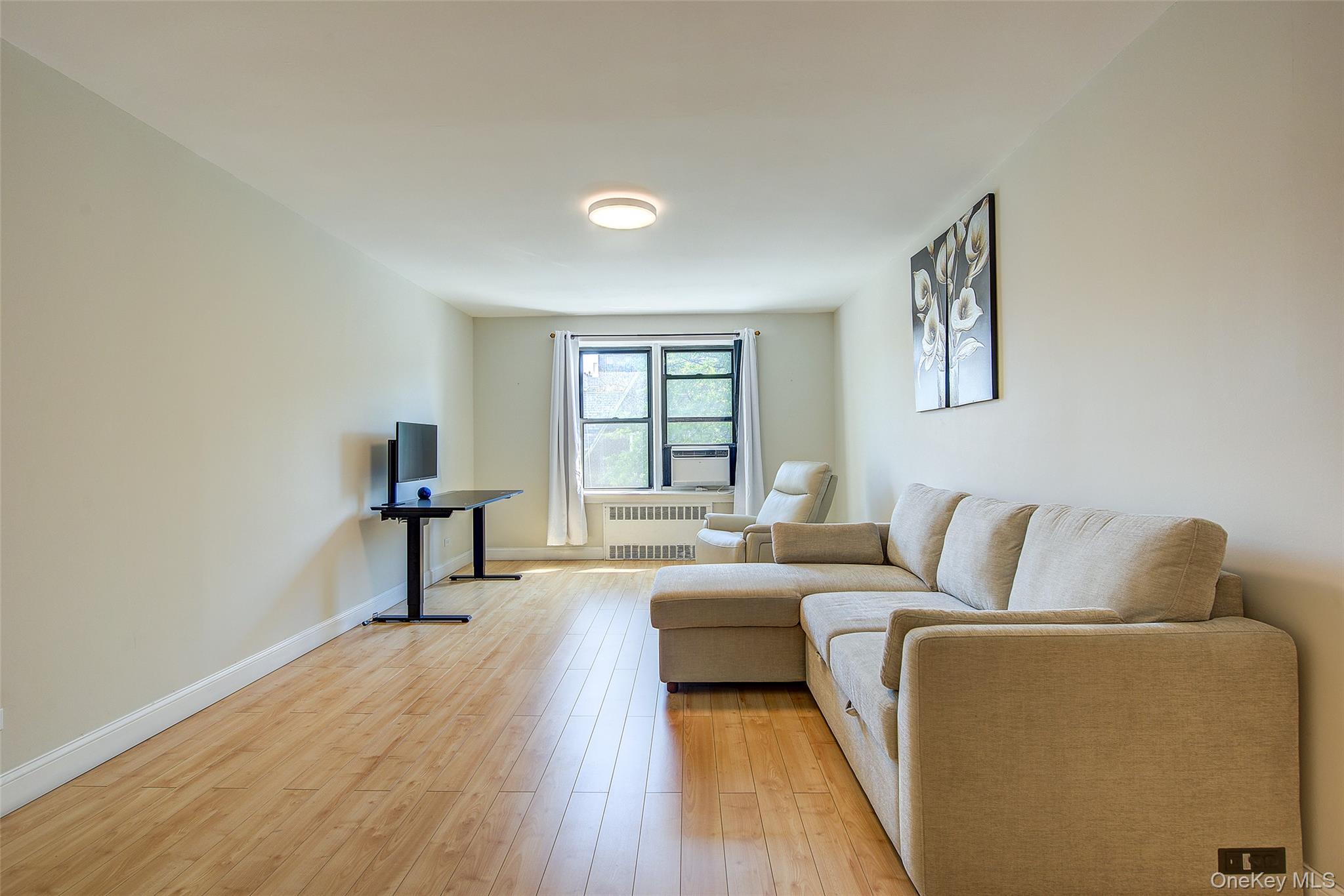 37-50 87th Street 3e Property Photo 3