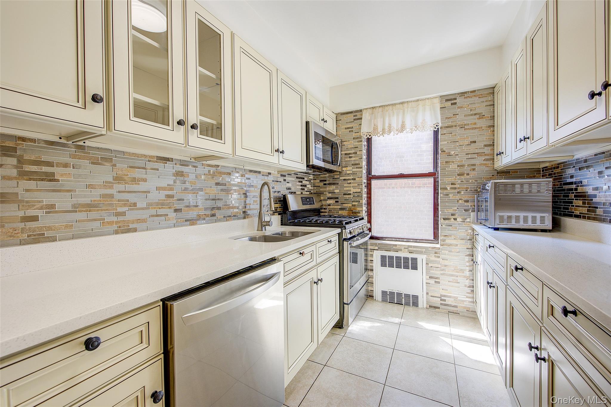 37-50 87th Street 3e Property Photo 12