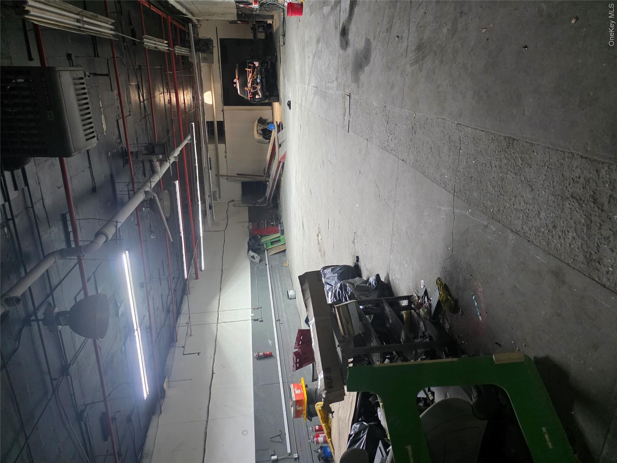 21006 Jamaica Avenue Property Photo 4